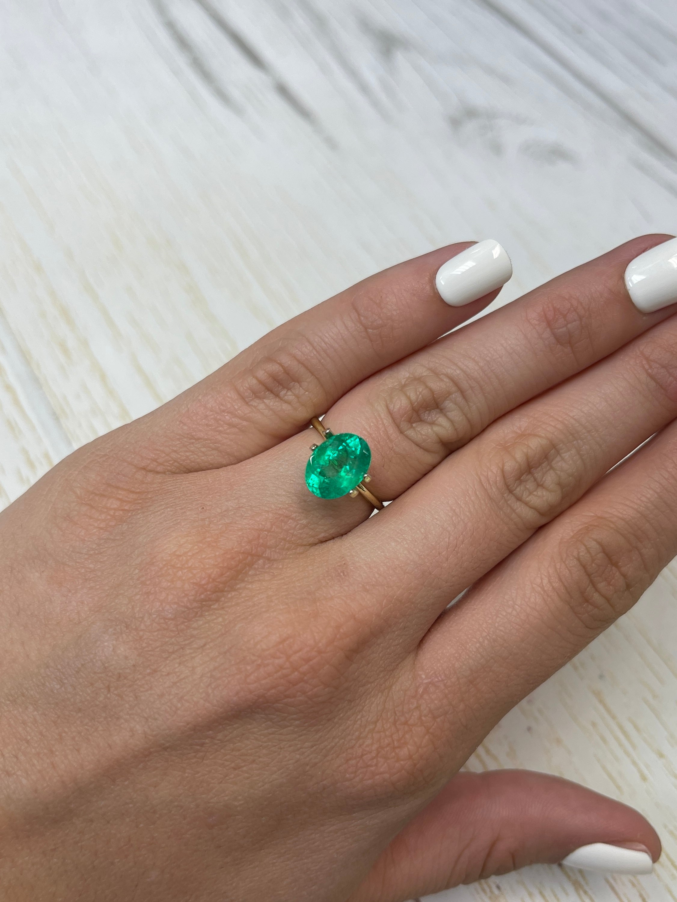 3.54 Carat 11x8mm Muzo Green Natural Colombian Loose Emerald Oval Cut Gemstone for Jewelry Making, Engagement Rings & Luxury Gifts