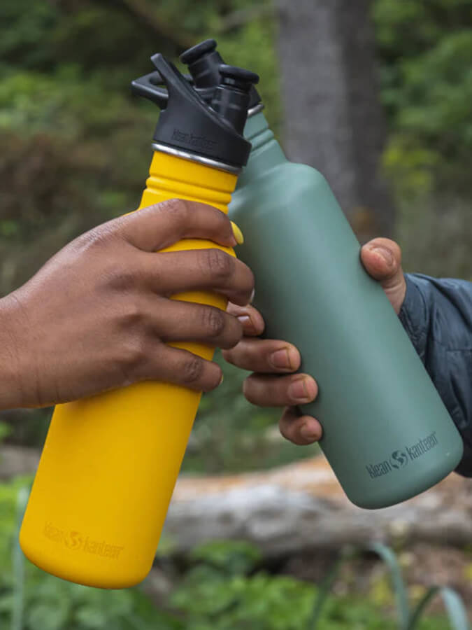 Klean Kanteen Classic Stainless Steel Water Bottle 18oz (532ml) - BPA Free, Leak Proof, Eco Friendly Reusable Bottle for Hiking, Gym, Office & Outdoor Activities