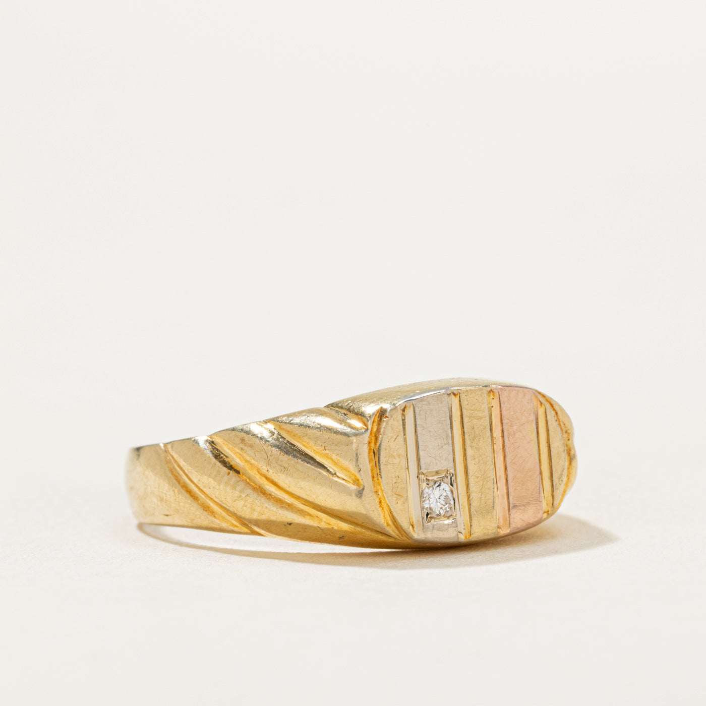 18K Gold Diamond Croissant Signet Ring - 0.02ct Natural Diamond - Size 10.75 - Elegant Jewelry for Women - Perfect for Weddings, Anniversaries & Special Occasions