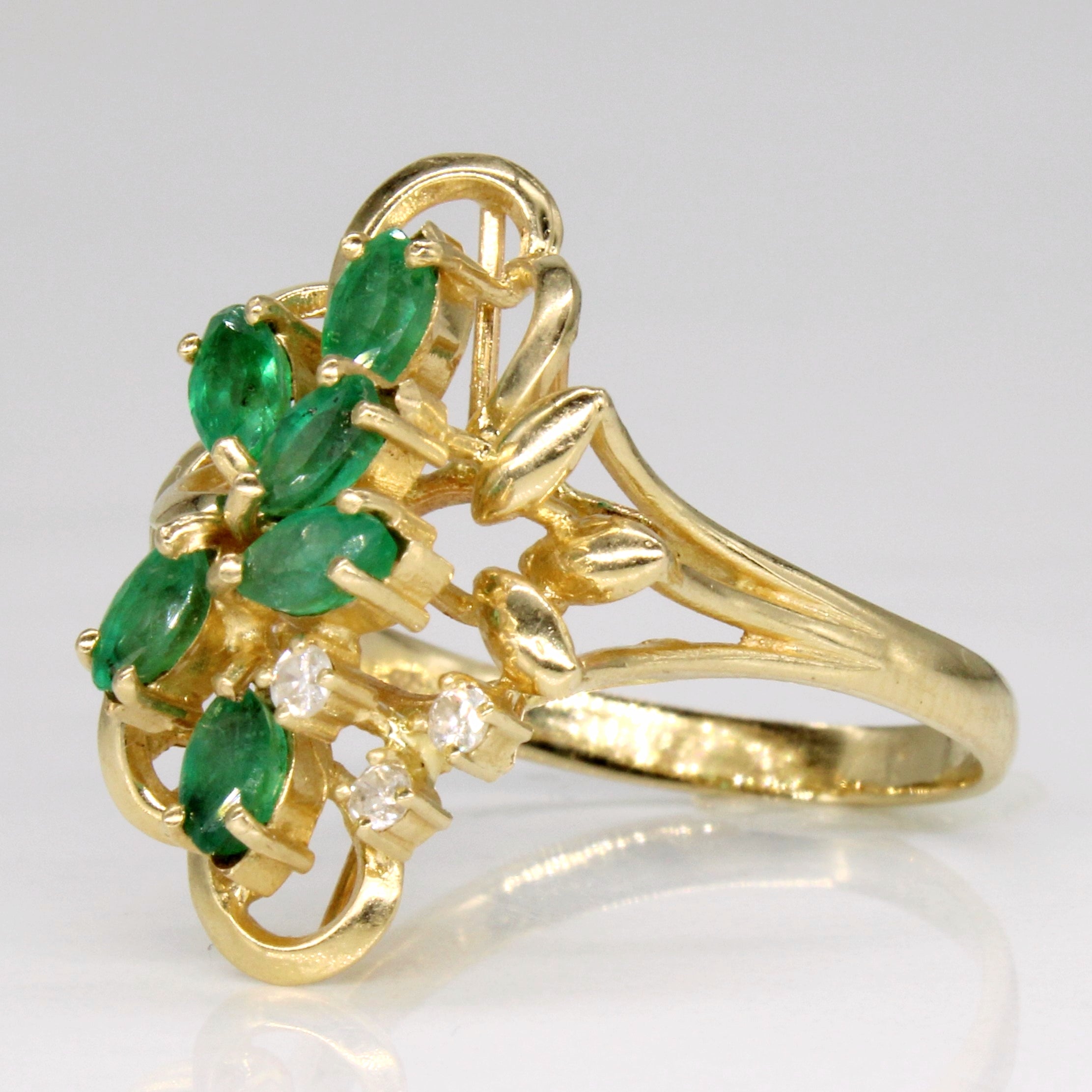 Exquisite 0.54ctw Emerald & 0.06ctw Diamond Cocktail Ring - Size 7 | Elegant Statement Jewelry for Evening Parties, Weddings & Special Occasions