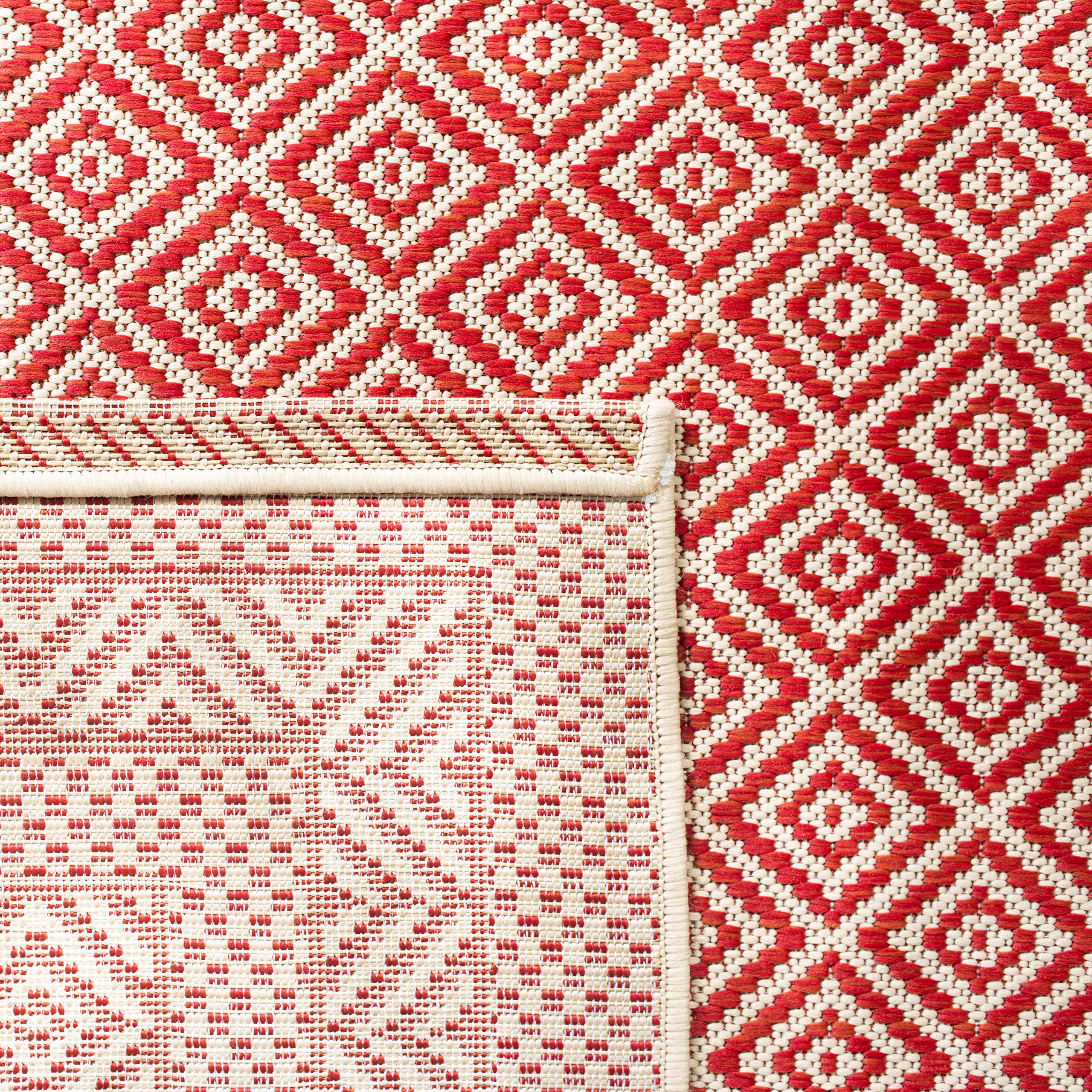 SAFAVIEH Courtyard Collection 6'7
