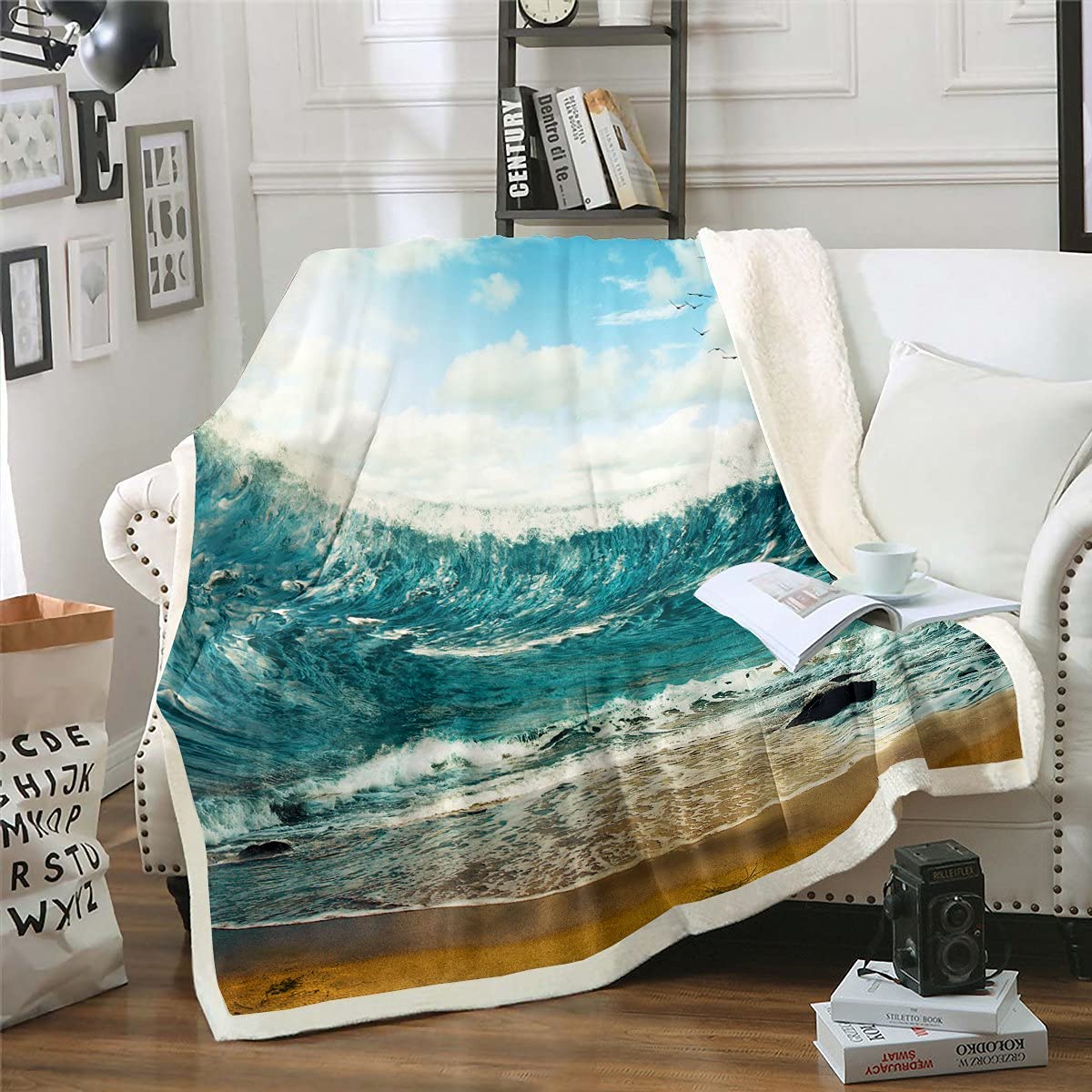 Hawaii Beach Print Sherpa Fleece Blanket - Green Seawave Tropical Throw Blanket, Golden Sand Summer Holiday Fuzzy Soft Blanket for Bed, Couch & Baby (30 x 40 Inches) - Perfect for Cozy Nights, Beach Picnics & Home Decor