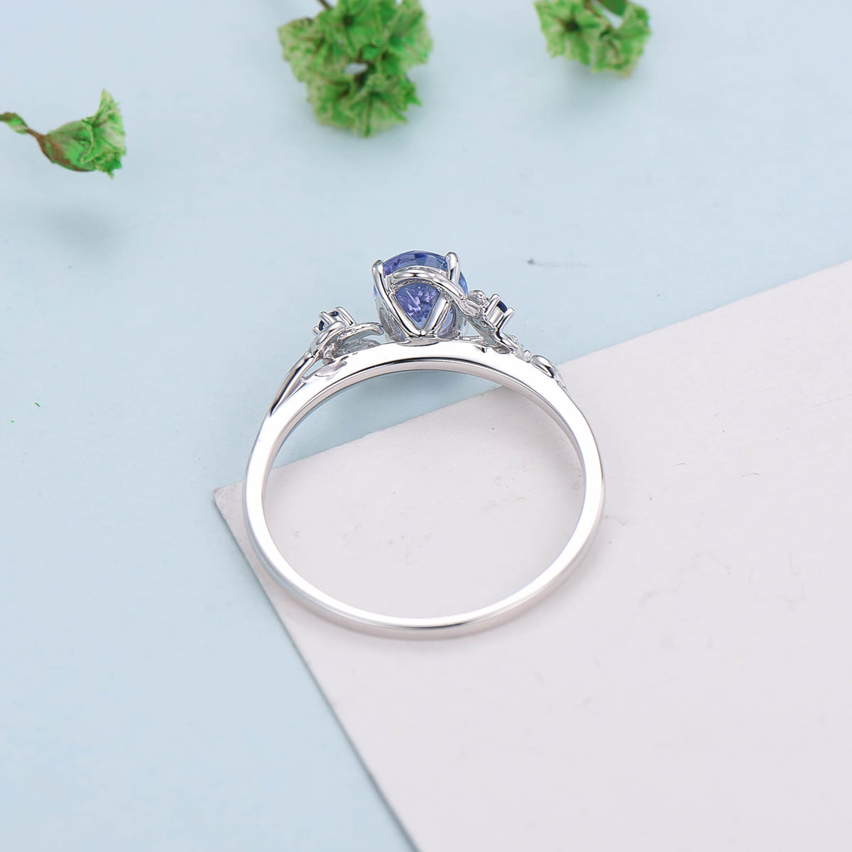 Vintage Blue Tanzanite Engagement Ring for Women - Unique Twig & Leaf Cluster Wedding Band, Nature Inspired Branch Ring - Perfect for Proposal, Anniversary Gift & Boho Bridal Jewelry