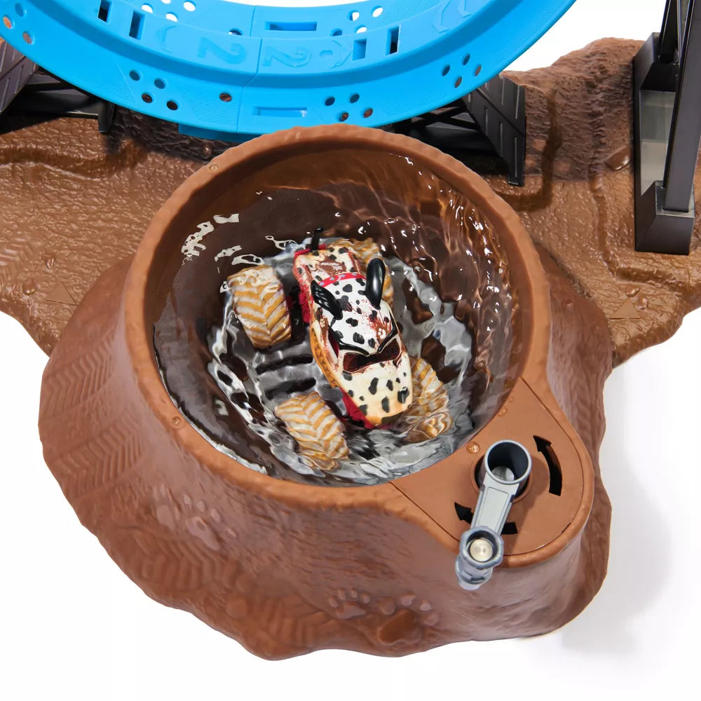 Monster Jam 1:64 Scale Mud Blasters Dunk Tank Playset with Monster Mutt Dalmatian Toy Truck - Diecast Monster Truck Toy for Kids, Collectors & Play Battles - Perfect for Birthday Gifts & Monster Truck Shows