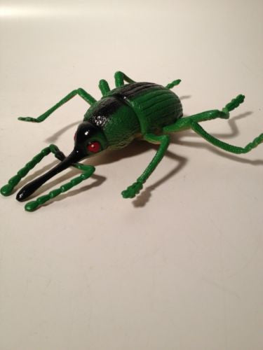 9 Fun Realistic Toy Rubber Locust Insects - Novelty Fake Grasshoppers for Prank Gifts, Science Education & Bug Collection Display