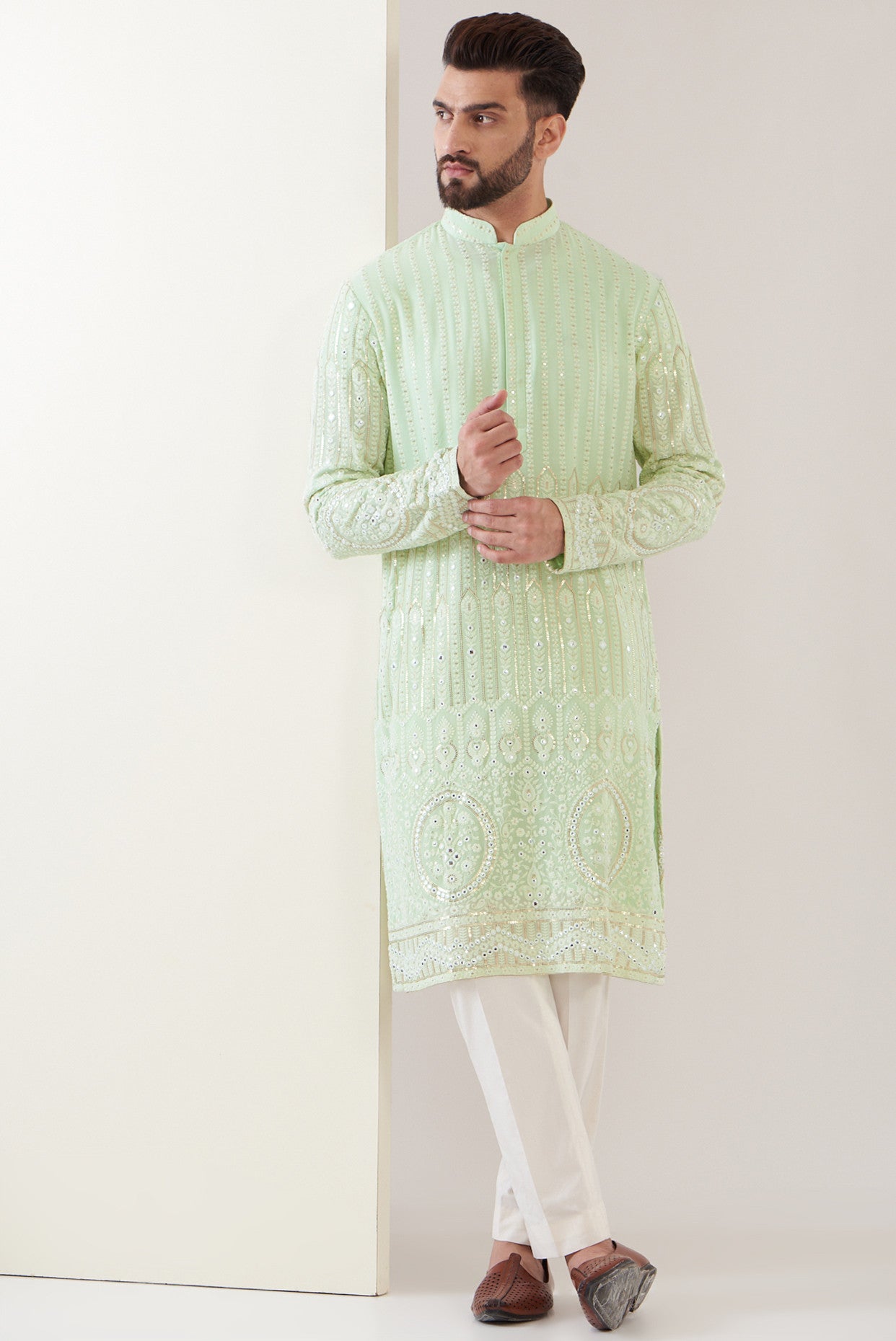 Light Green Embroidered Kurta for Women - Elegant Traditional Indian Tunic - Perfect for Festivals, Weddings & Casual Wear