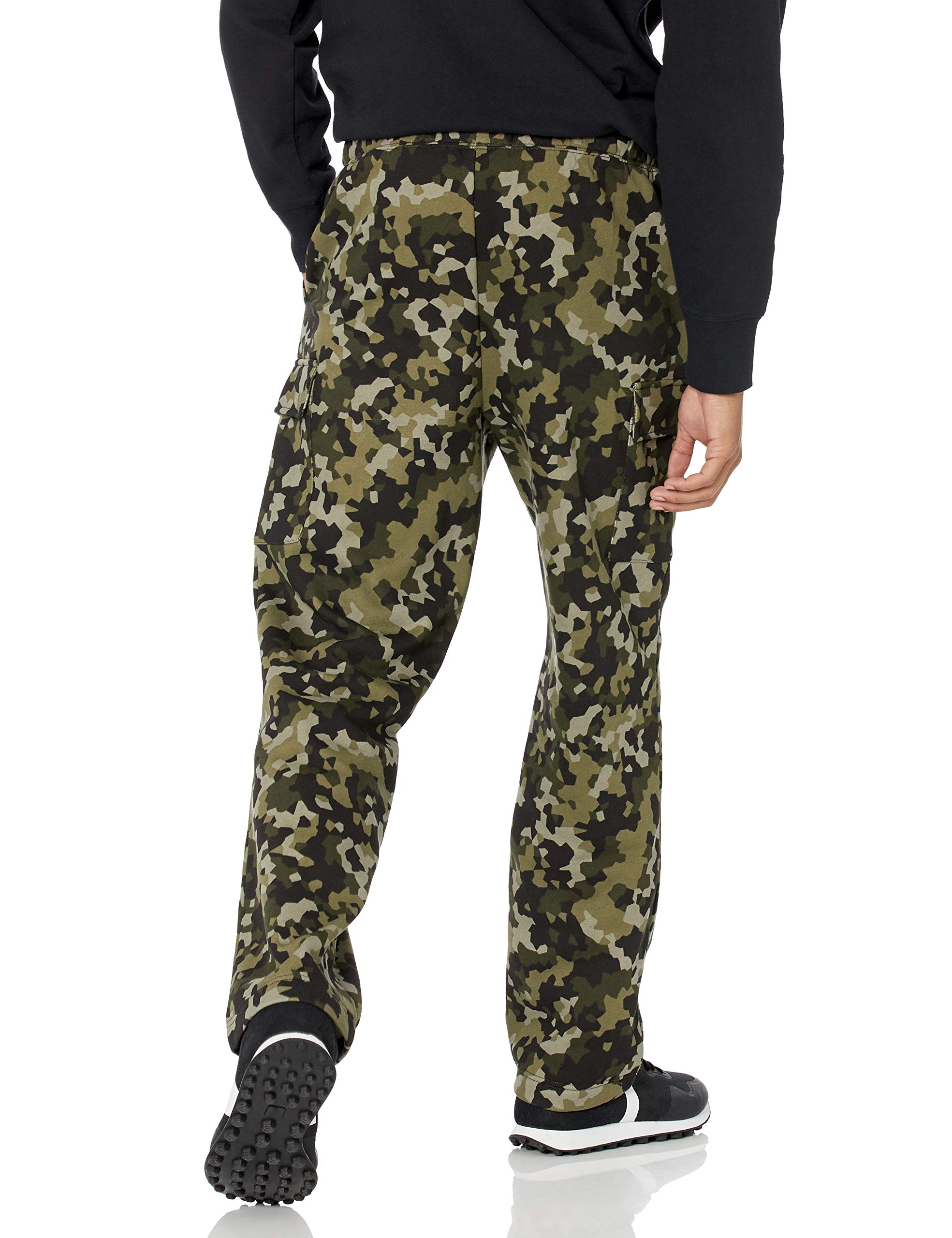 Amazon Essentials Men's Cargo Fleece Sweatpant - Comfortable Winter Joggers with Pockets for Casual Wear, Gym & Outdoor Activities
