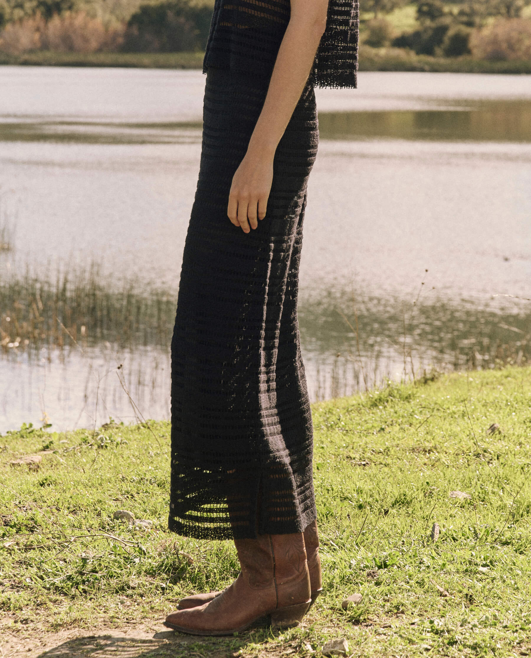 Elegant Black Pedestal Skirt for Women - A-Line Midi Skirt with High Waist & Flowy Design - Perfect for Office, Party & Special Occasions