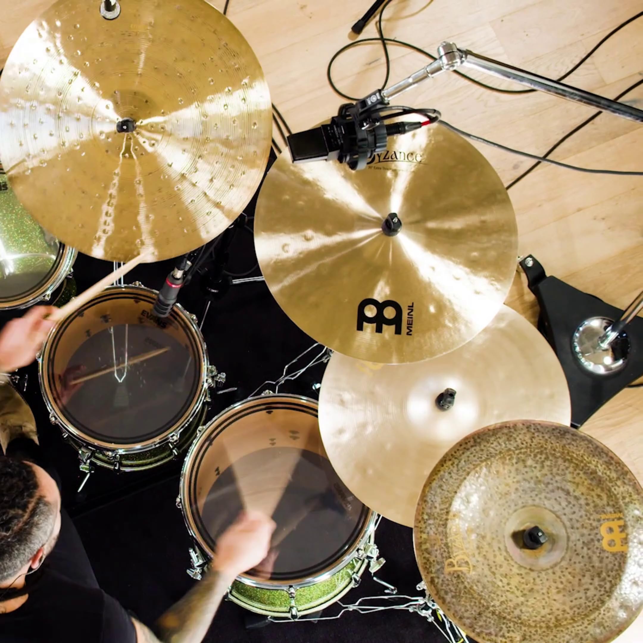Meinl B16EDCH Byzance Extra Dry 16-Inch China Cymbal - Professional Hand Hammered Brass Cymbal for Drummers & Percussionists - Perfect for Jazz, Rock & Studio Recording