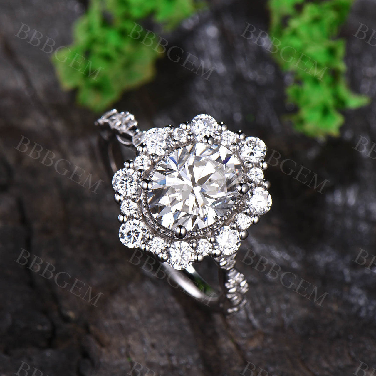 Vintage 2CT Oval Cut Moissanite Halo Engagement Ring in Solid 14K White Gold - Perfect for Proposals, Weddings & Anniversary Gifts