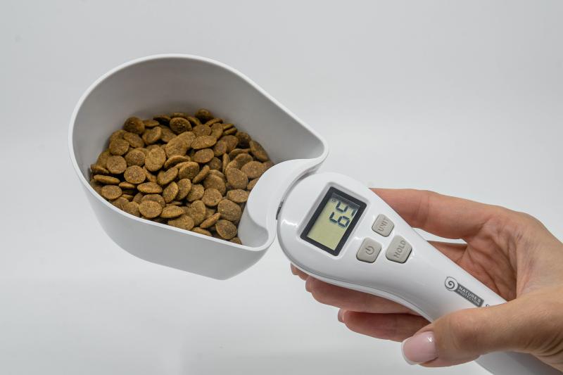 Nature's Protection Superior Care Electronic Pet Food Scoop with LCD Screen - Precise Measuring in Grams & Ounces for Dogs & Cats - Perfect for Portion Control & Diet Management