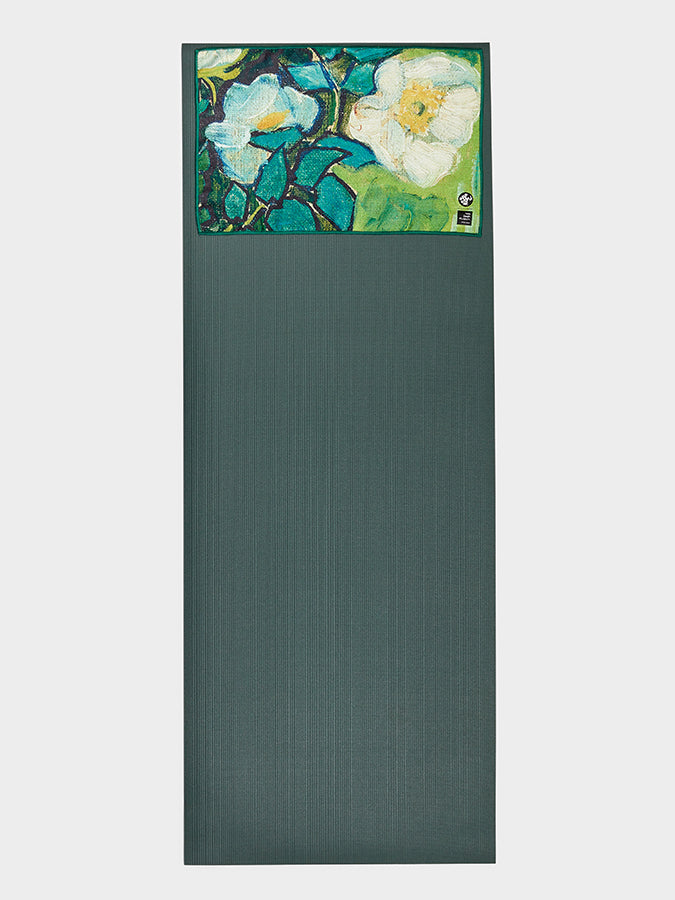 Manduka Yogitoes Yoga Hand Towels - Non-Slip, Absorbent & Eco-Friendly for Hot Yoga, Pilates & Workouts - Perfect for Grip & Sweat Control