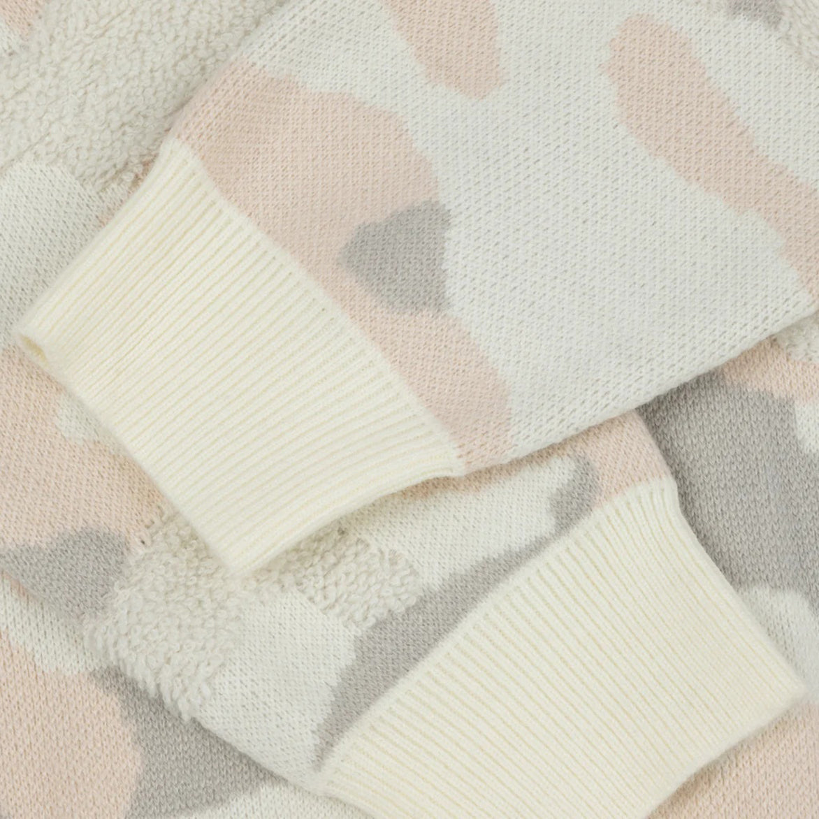 Premium Camo Chenille Knit Arctic Blanket - Soft & Warm Winter Throw for Cozy Home, Camping, and Outdoor Adventures