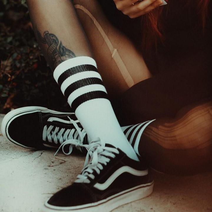 Old School II Mid High Socks - Vintage Style Cotton Crew Socks for Men & Women - Perfect for Casual Wear, Sports & Everyday Comfort