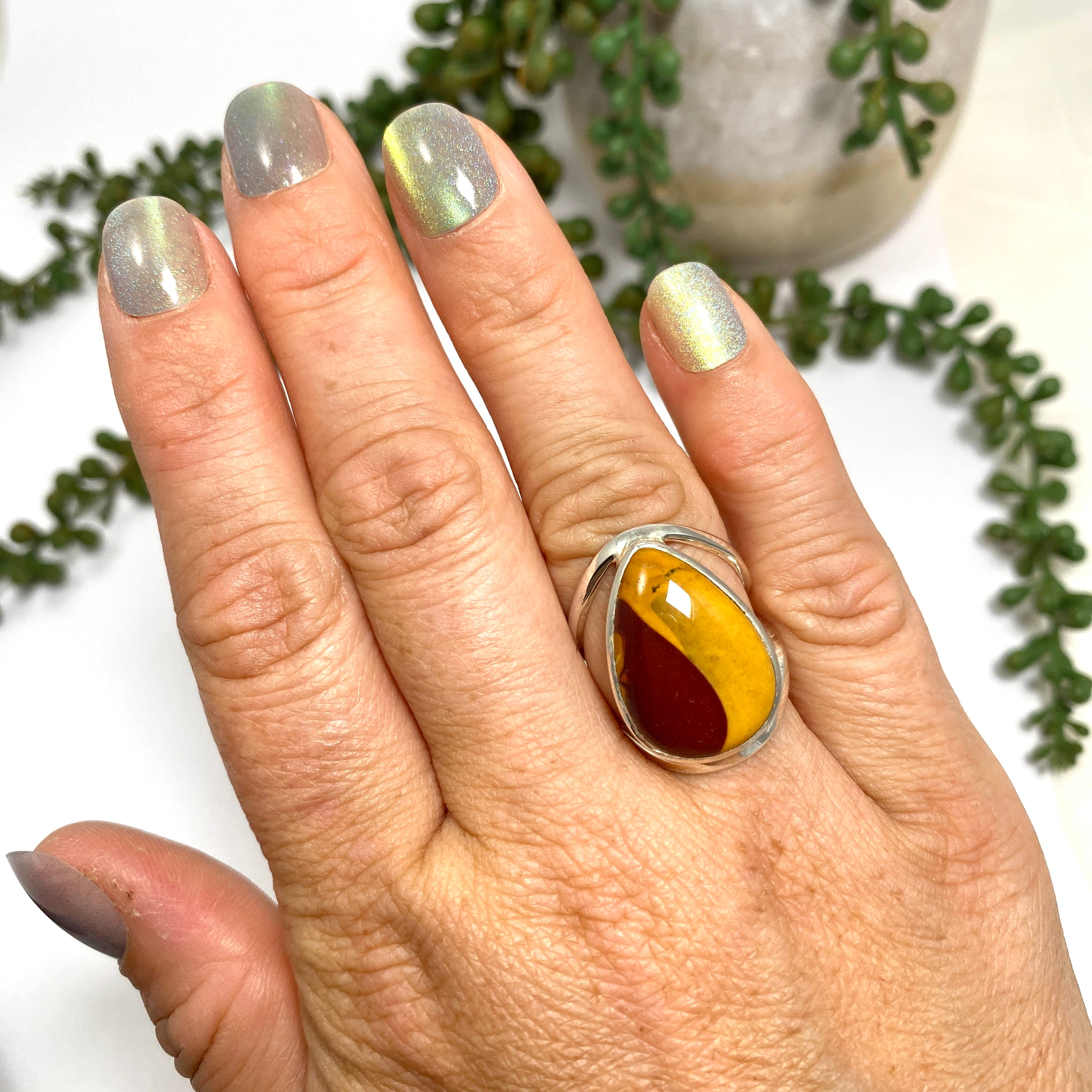 Natural Mookaite Teardrop Cabochon Split Band Ring - Size 7 - KRGJ3386 - Perfect for Boho Jewelry & Spiritual Healing