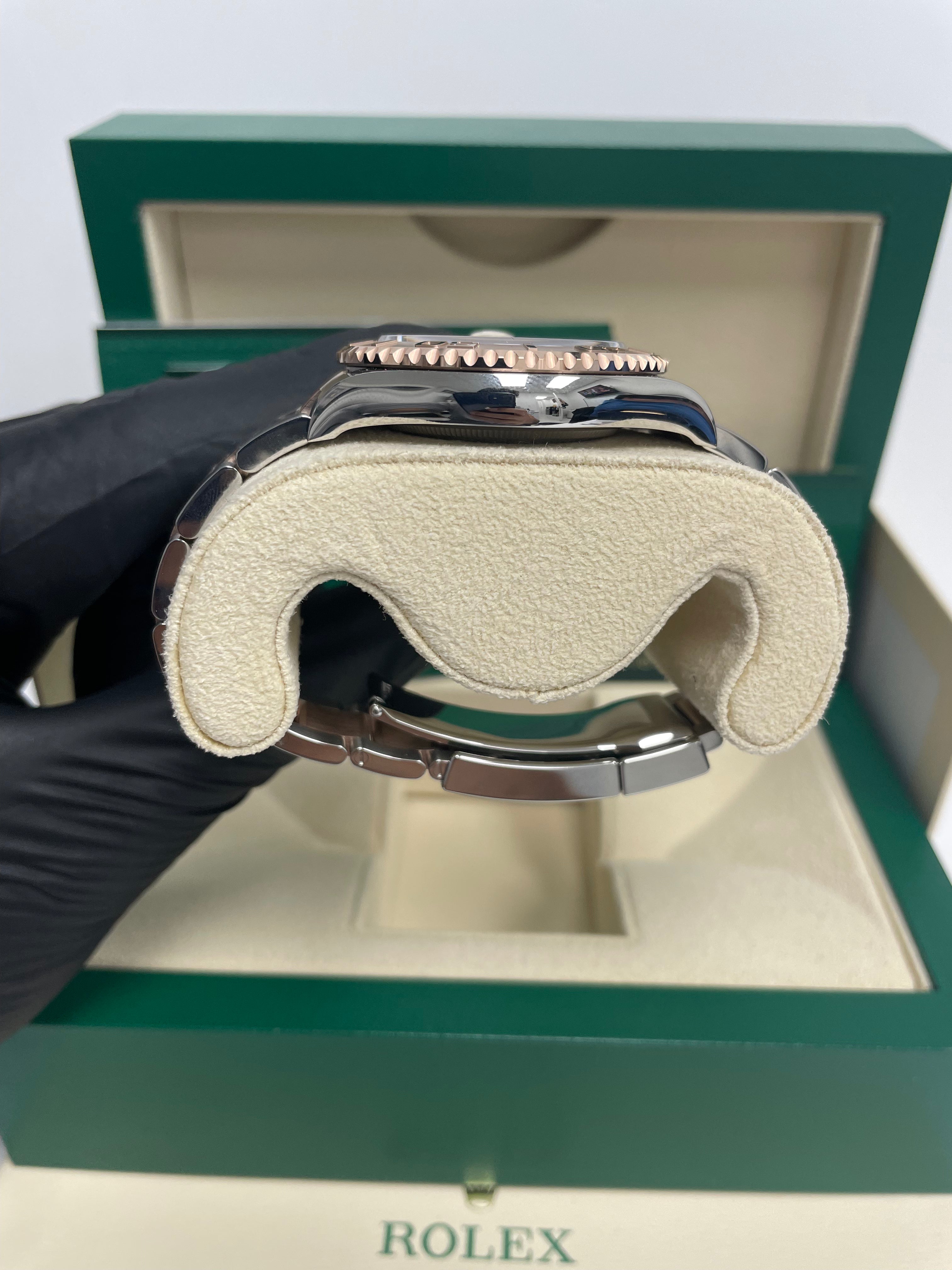 Rolex Yacht-Master 40 Watch - Stainless Steel & Everose Gold Rolesor, Brown Dial (Ref. 126621) | Luxury Diving & Sailing Timepiece for Men