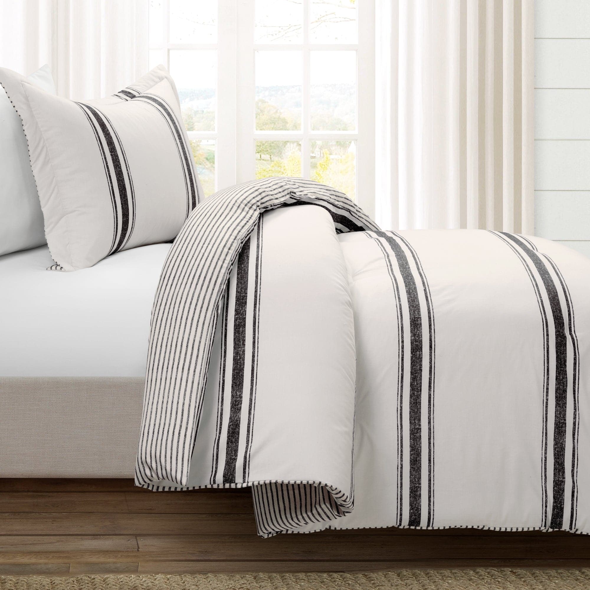 Farmhouse Stripe Reversible Comforter Set - Queen Size, Soft Breathable Cotton Bedding - Perfect for Cozy Bedroom Decor & Guest Room Styling