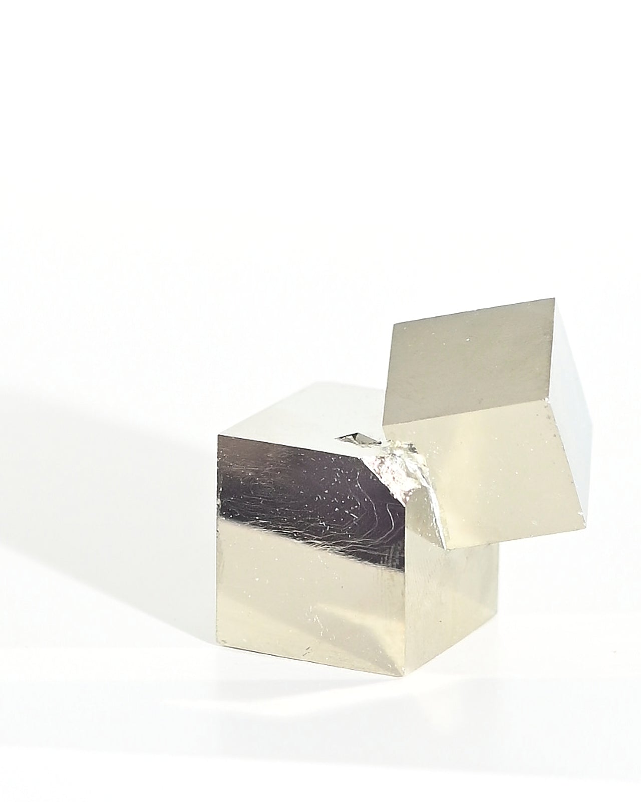 Pyrite Interlocking Cube Puzzle - 3D Brain Teaser & Stress Relief Toy for Adults & Kids | Perfect for Office, Travel, and Home Decor