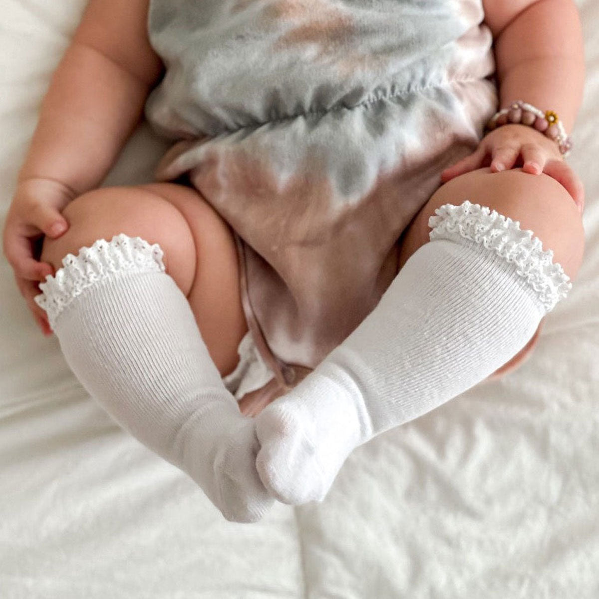 Elegant White Knee High Socks with Lace Trim - Perfect for Women's Fashion, Cosplay & Winter Warmth