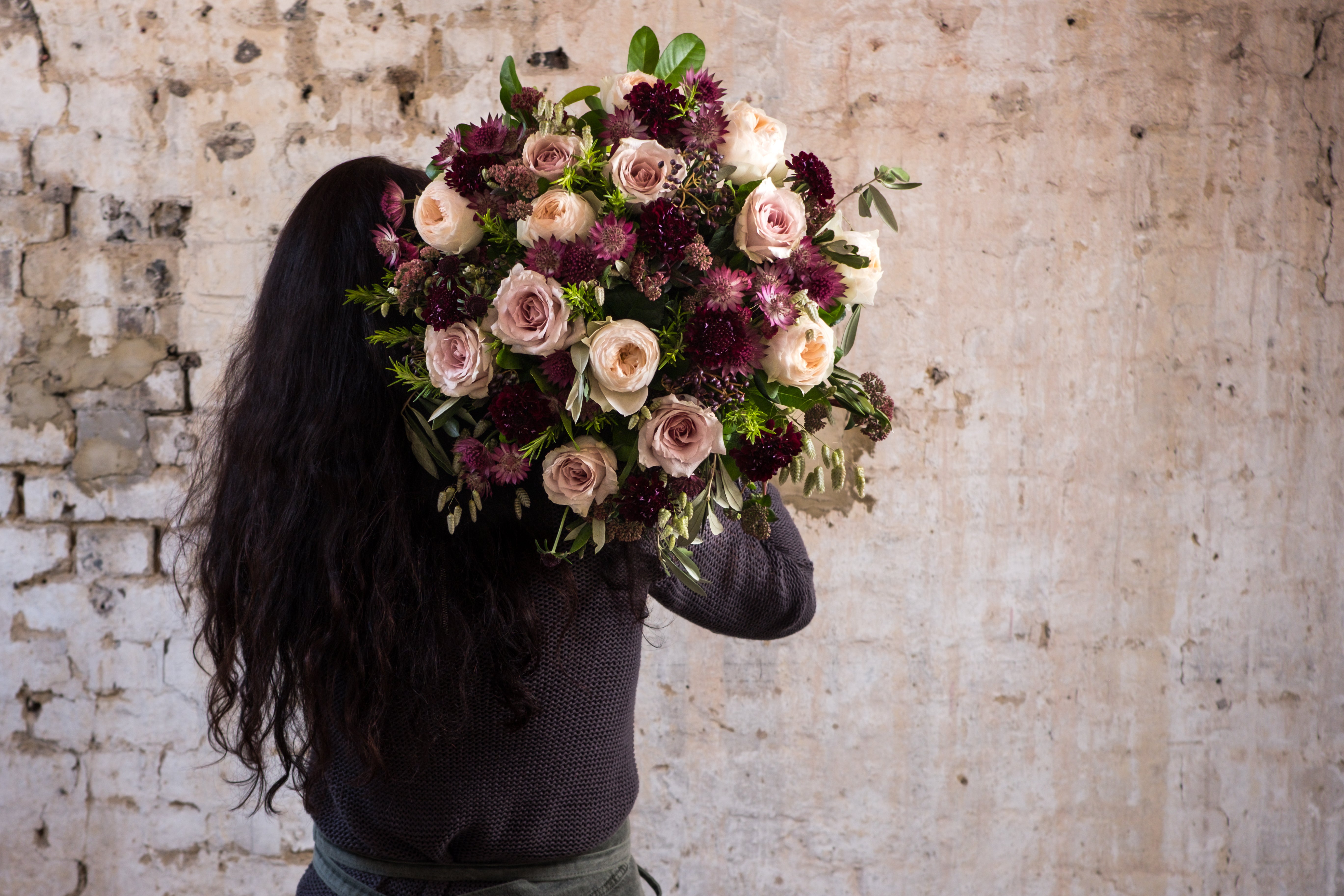 Gathered Roses - Artificial Silk Rose Flowers for Home Decor, Wedding Bouquets, and DIY Crafts | Perfect for Centerpieces, Table Arrangements, and Gift Wrapping
