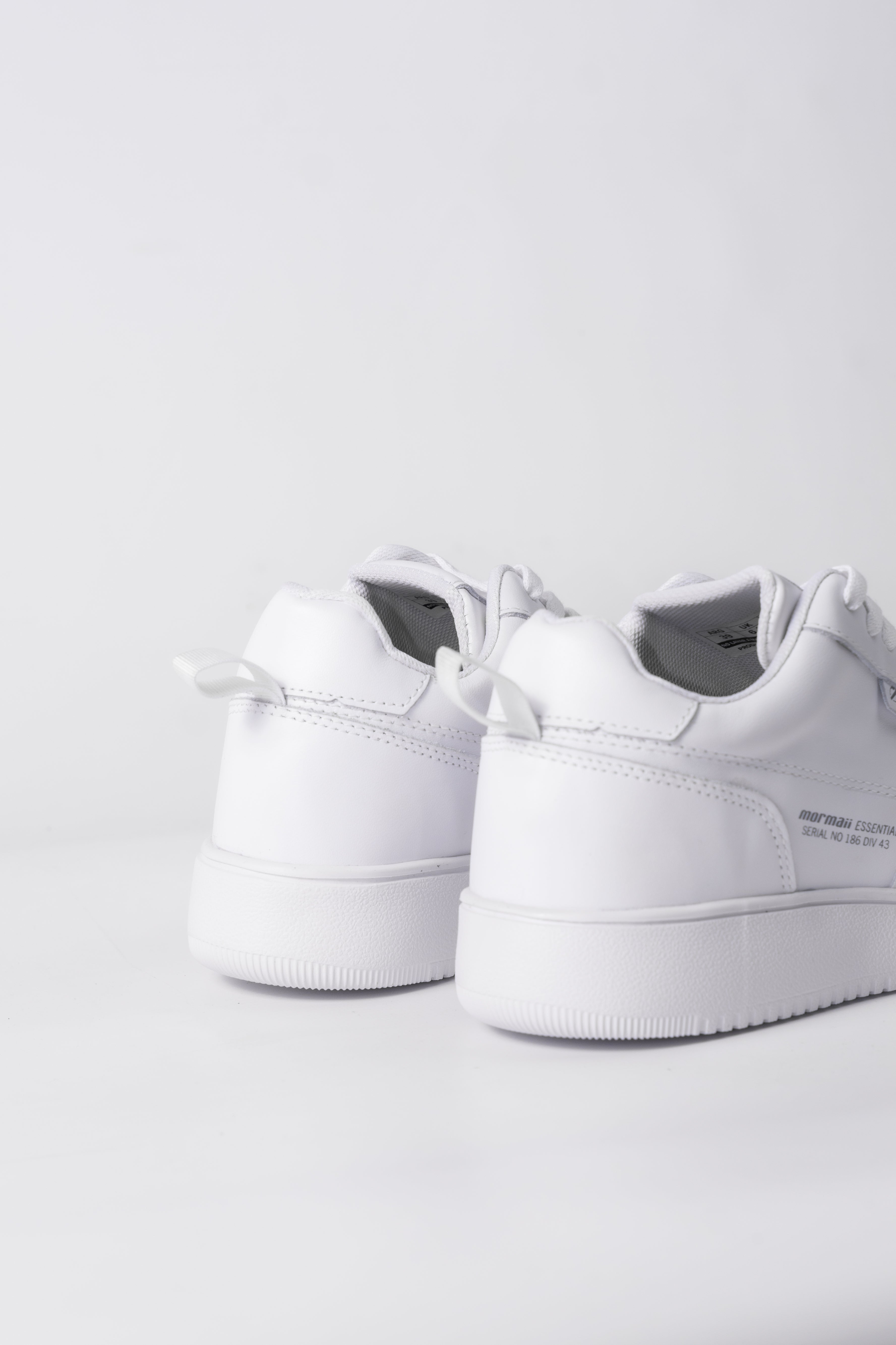 Mormaii Carve White Sneakers - Men's Lightweight Running Shoes for Gym & Casual Wear | Outlet Sale
