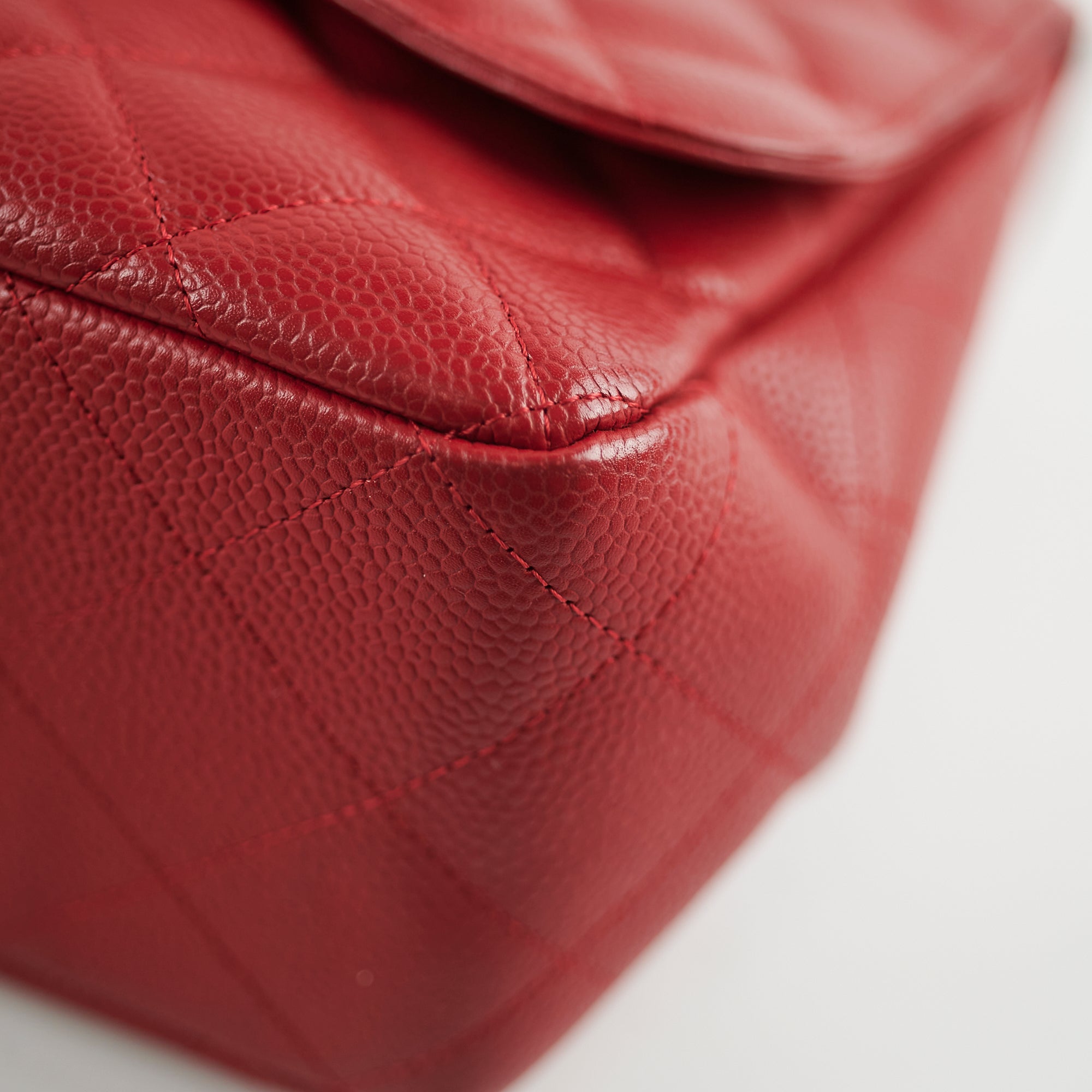Chanel Caviar Jumbo Single Flap Bag in Red - Luxury Designer Handbag for Women, Perfect for Evening Events & Special Occasions