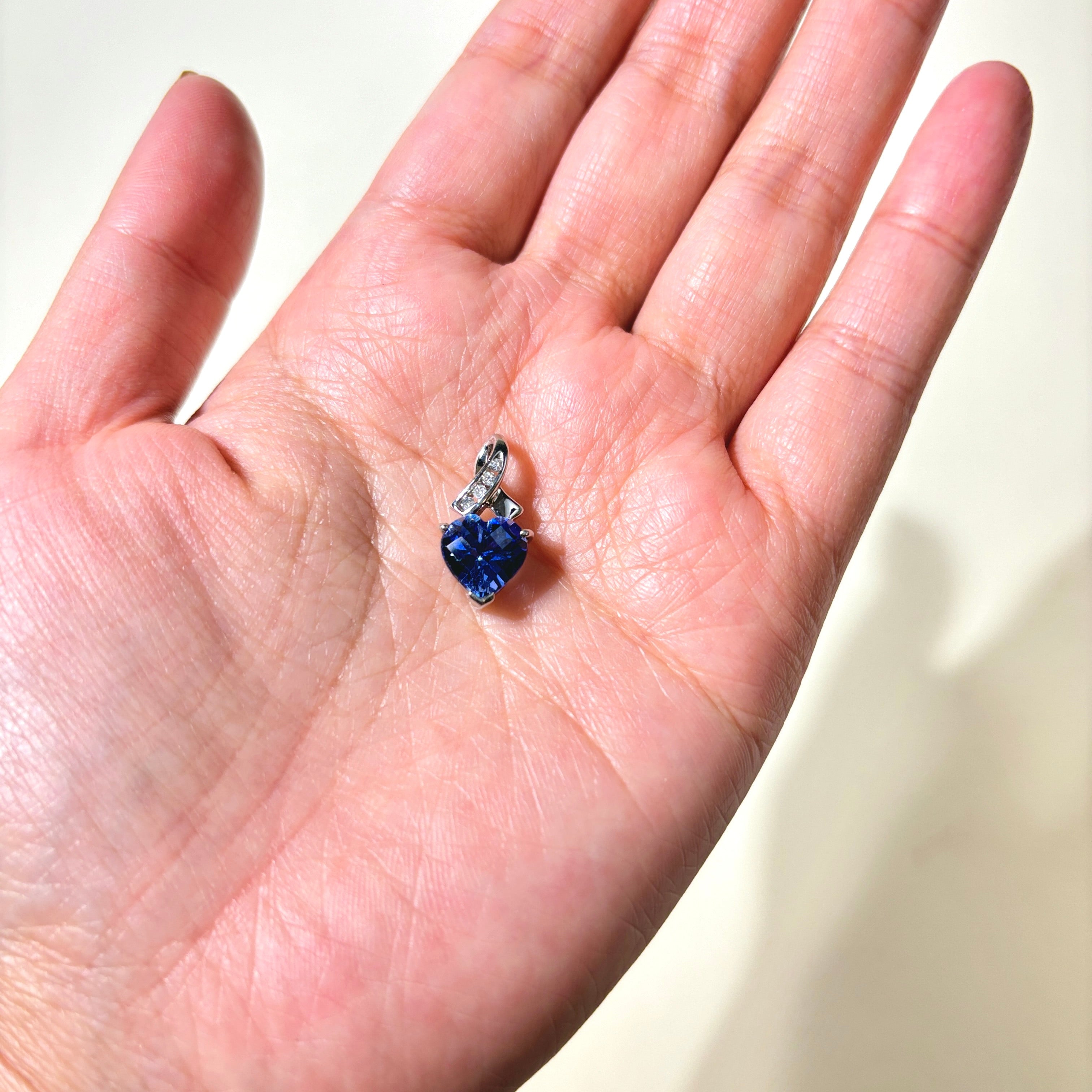 10K White Gold Sapphire & Diamond Heart Pendant Necklace - 4.04ct Natural Sapphire & 0.04ctw Diamonds - Elegant Jewelry Gift for Women - Perfect for Valentine's Day, Anniversary & Special Occasions