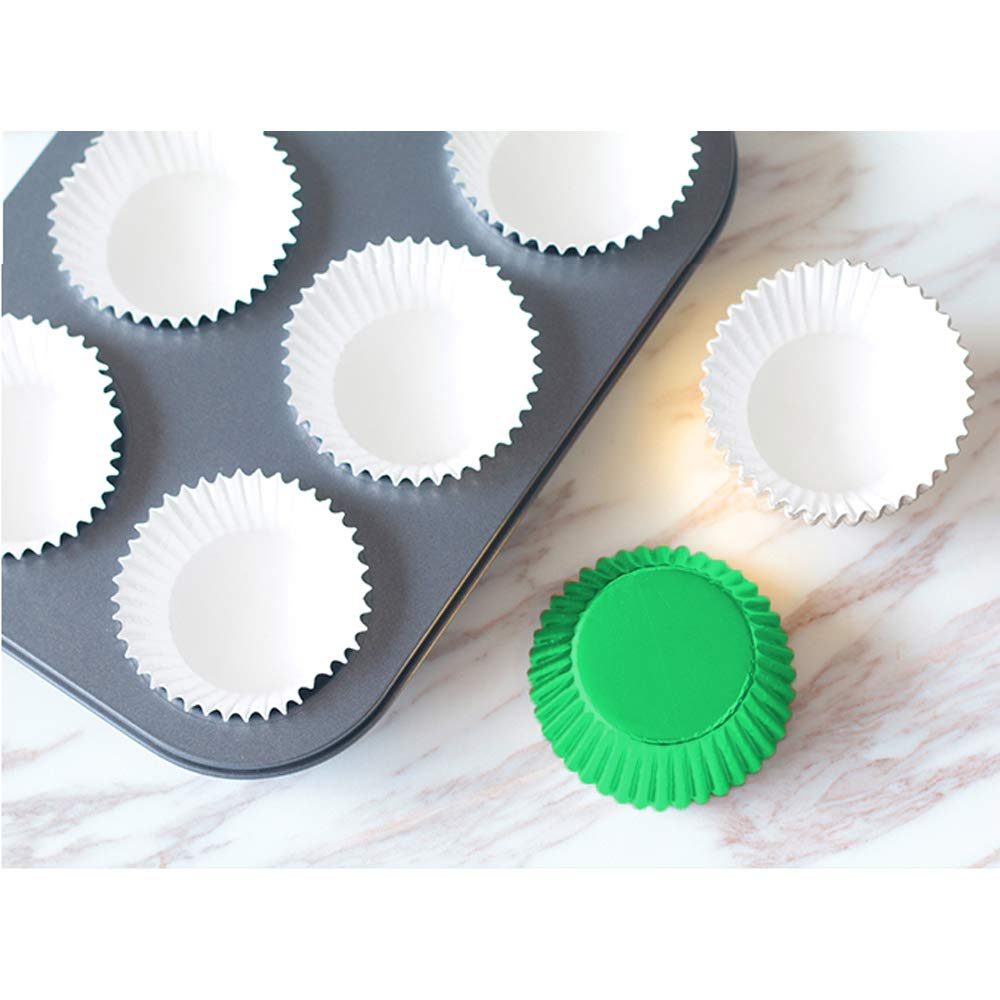600-Piece Metallic Foil Mini Cupcake Liners - Baking Cups for Muffins, Treats & Desserts - Perfect for Weddings, Birthdays, Baby Showers (Green) - Ideal for Party Decorations, Holiday Baking & Home Kitchen Use