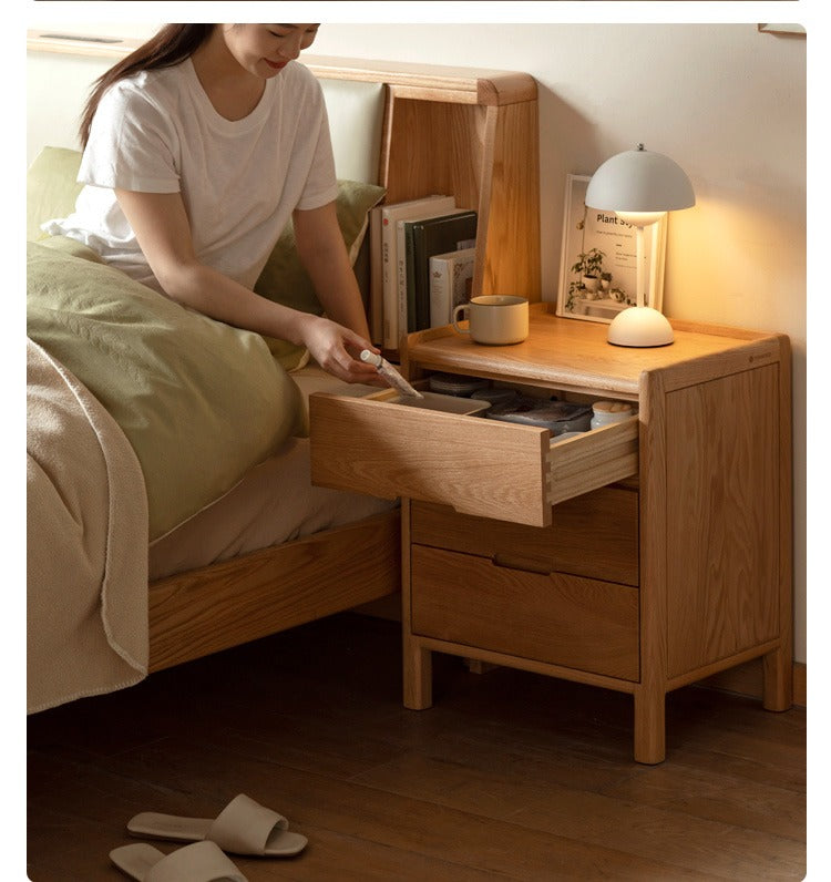 Solid Oak Wood Nightstand - Modern Nordic Style Bedside Table for Bedroom, Living Room, or Office
