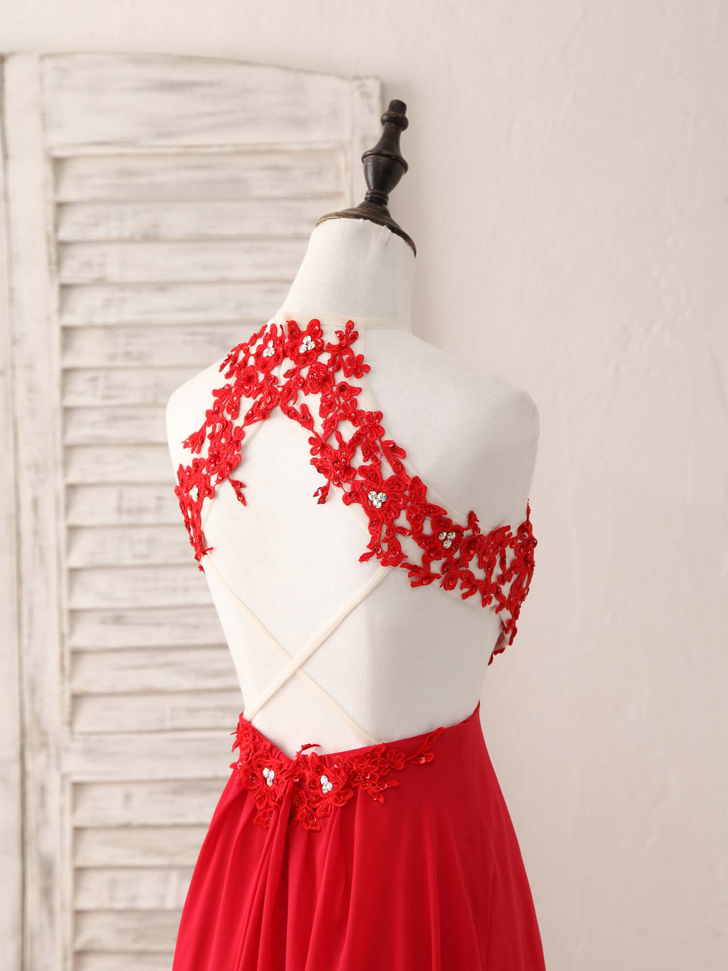 Elegant Red High Neck Chiffon Lace Applique Long Prom Dress - Formal Evening Gown for Homecoming, Wedding & Special Occasions