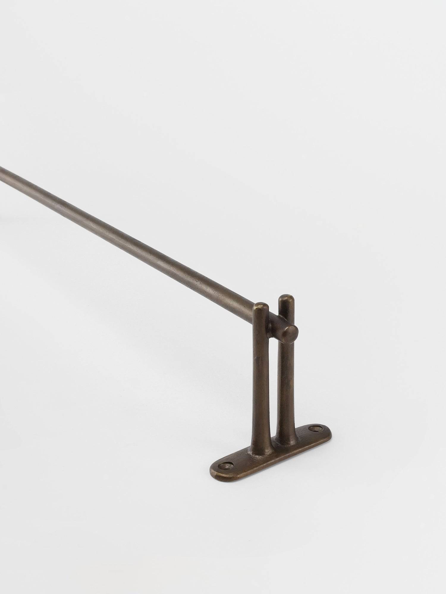 18 Inch Towel Bar - Forme No.16 - Perfect for Bathroom and Kitchen Organization