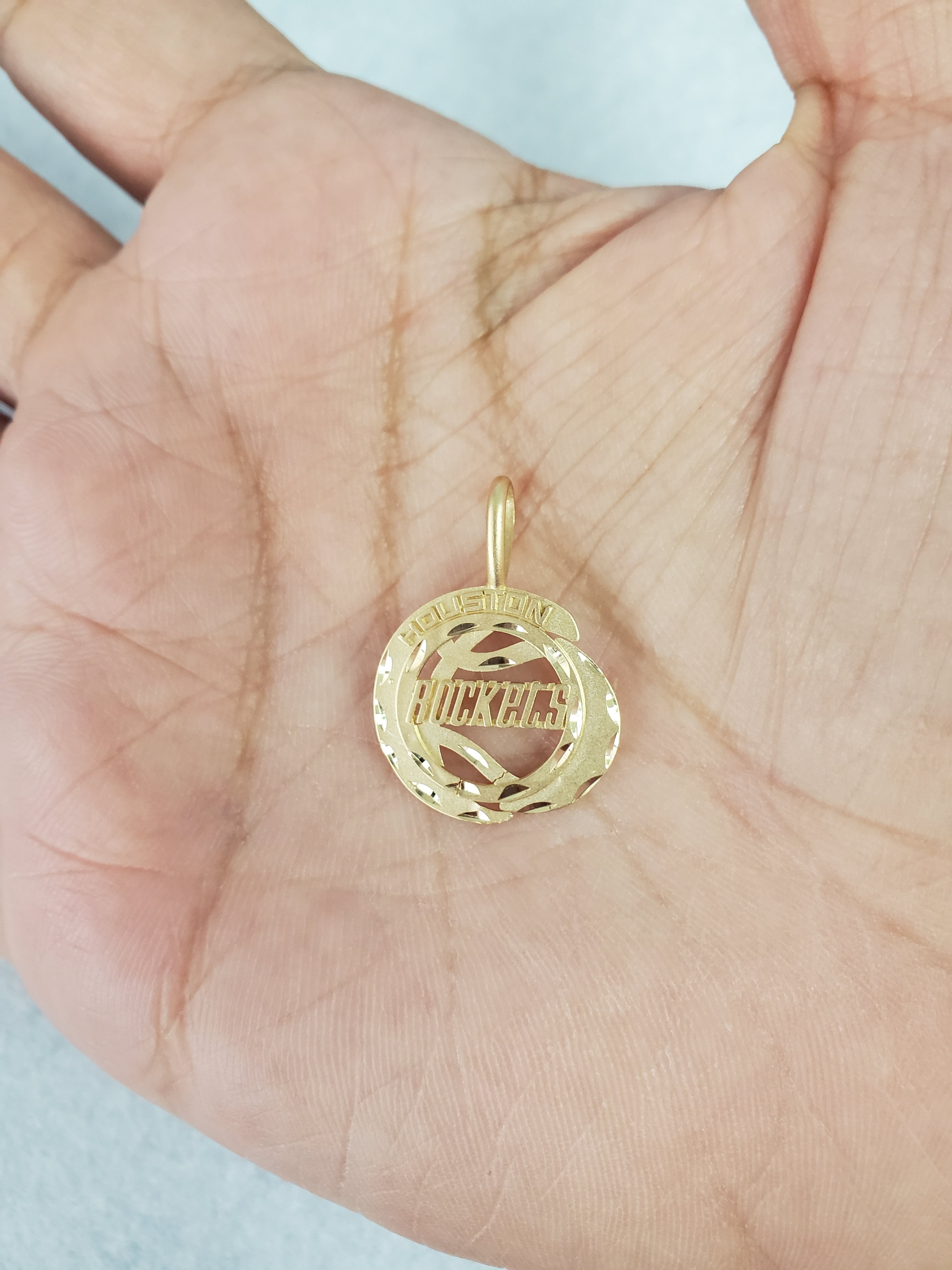Vintage Houston Rockets Logo Charm Pendant - Matte Finish & Diamond Cut Details - Perfect for NBA Fans Jewelry Collection & Sports Gifts