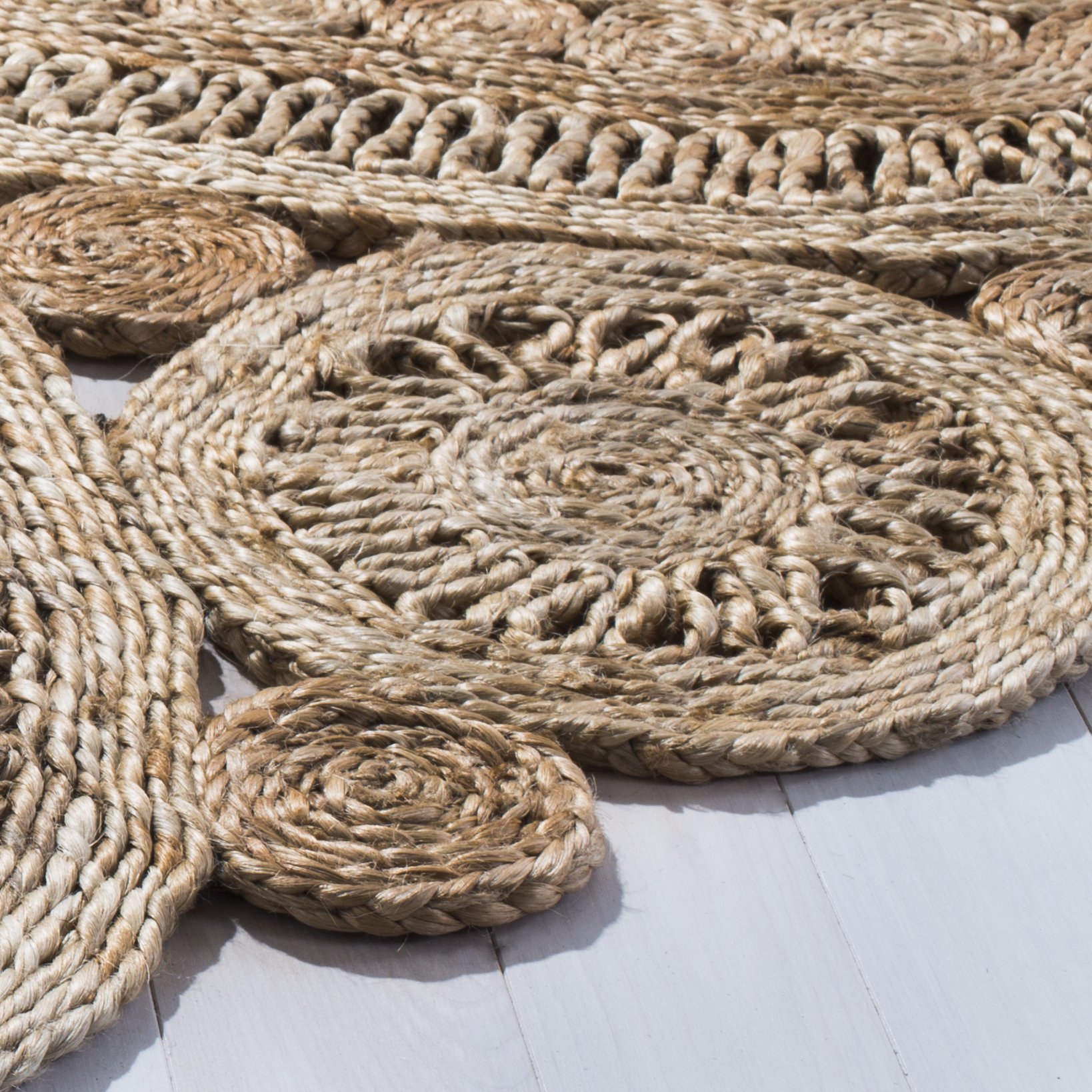 SAFAVIEH Natural Fiber Collection Handmade Jute Area Rug - 8' Round, Boho Farmhouse Style, Durable for High Traffic Living Room & Bedroom (NF360A) | Perfect for Cozy Home Decor, Boho Chic Spaces & Rustic Interior Design