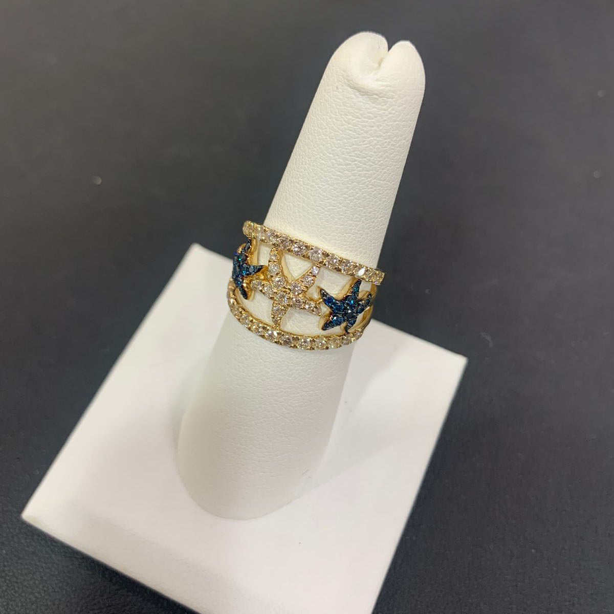 14K Yellow Gold Starfish Blue & White Diamond Ring - Elegant Ocean-Inspired Jewelry for Women - Perfect for Beach Weddings, Anniversary Gifts & Everyday Wear