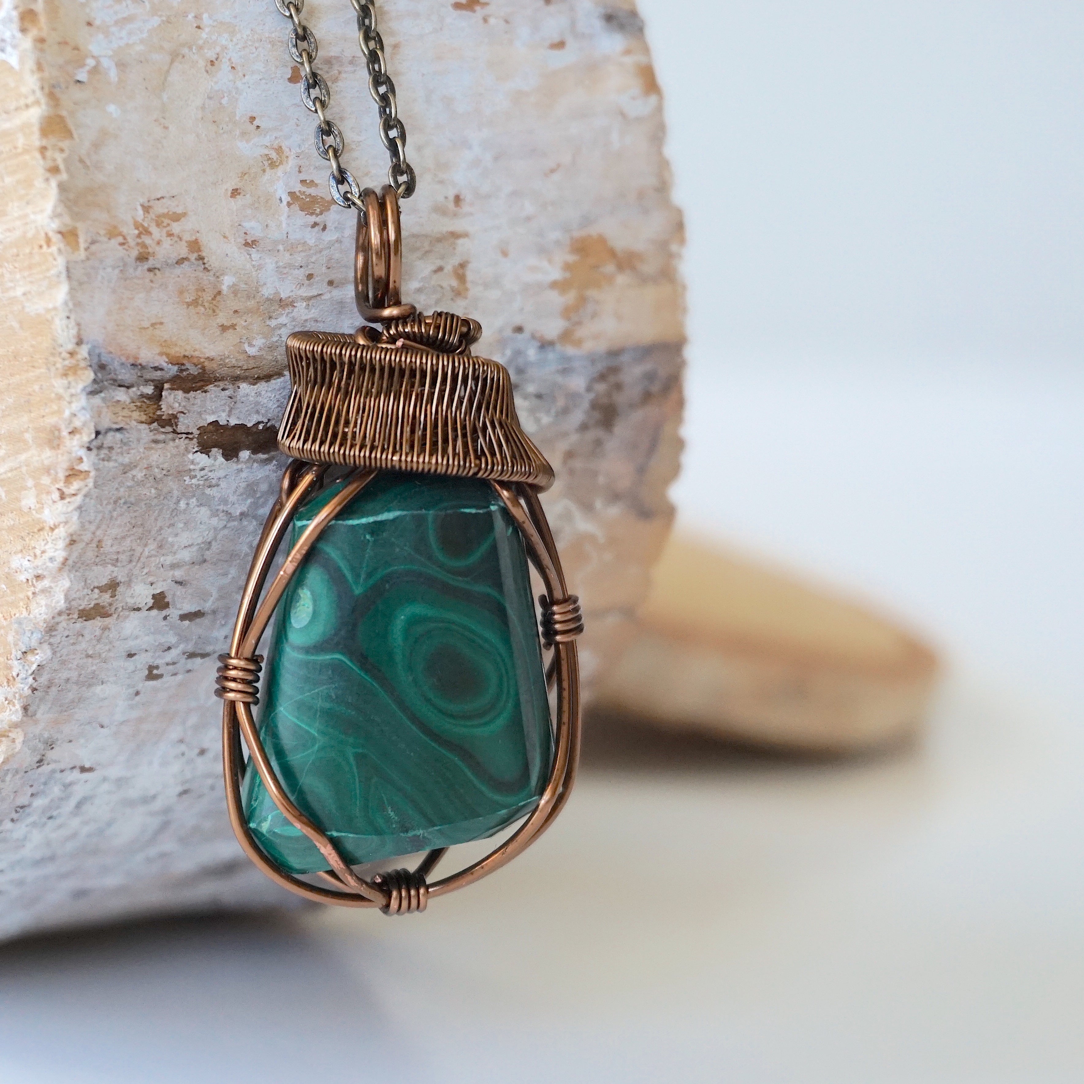 Raw Malachite Necklace with Antique Bronze Pendant - Natural Gemstone Jewelry for Women, Boho Chic Accessory | Perfect for Spiritual Healing, Meditation & Everyday Wear