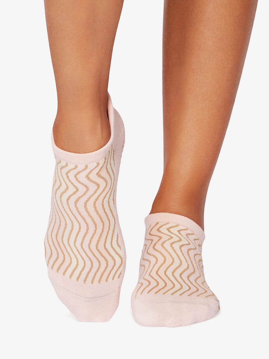 Tavi Noir Savvy Grip Socks for Women - Non-Slip Yoga, Pilates & Workout Socks - Perfect for Dance, Barre & Home Fitness