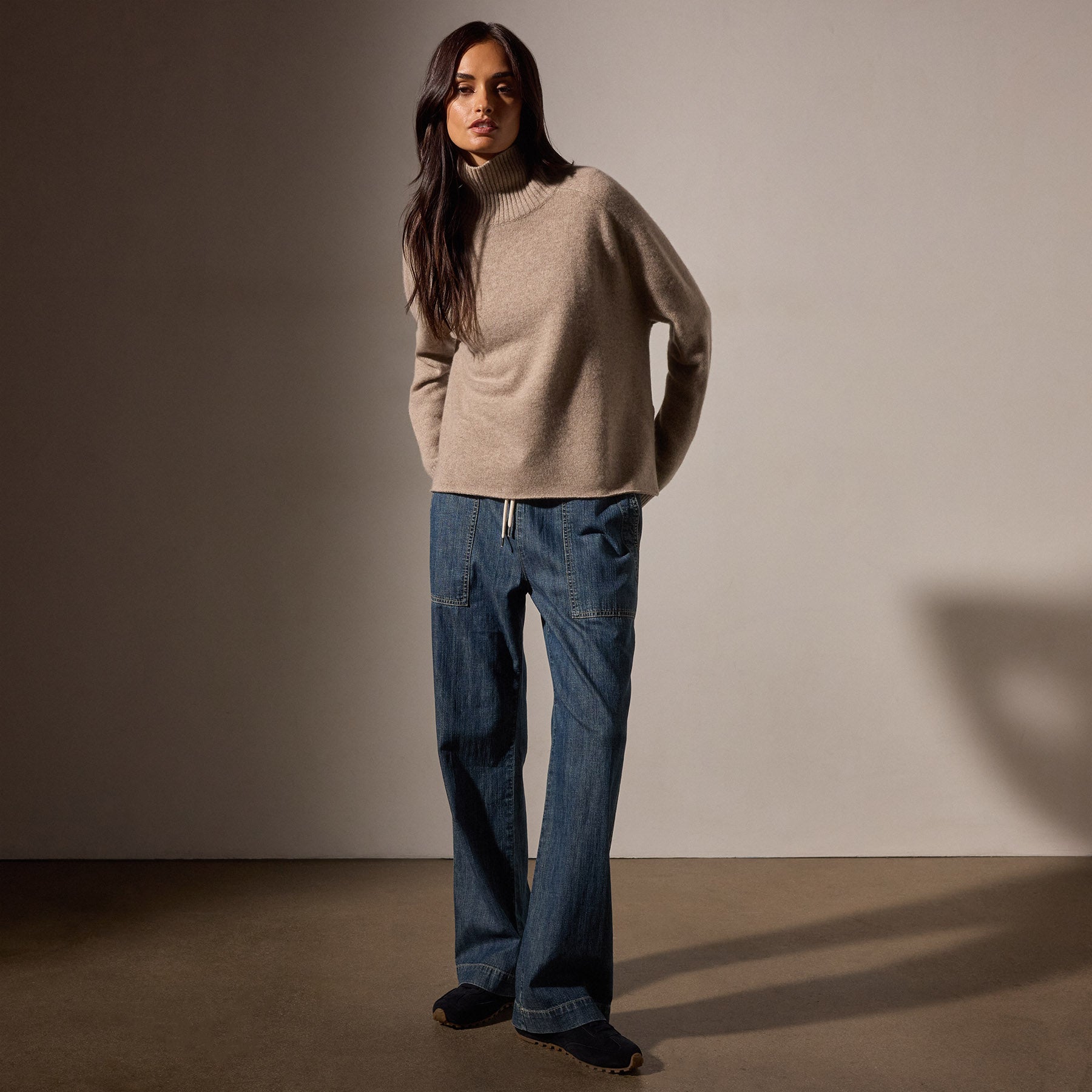 Luxury Cashmere Turtleneck Sweater for Women - Soft & Warm Winter Pullover - Perfect for Office, Date Night & Holiday Outfits