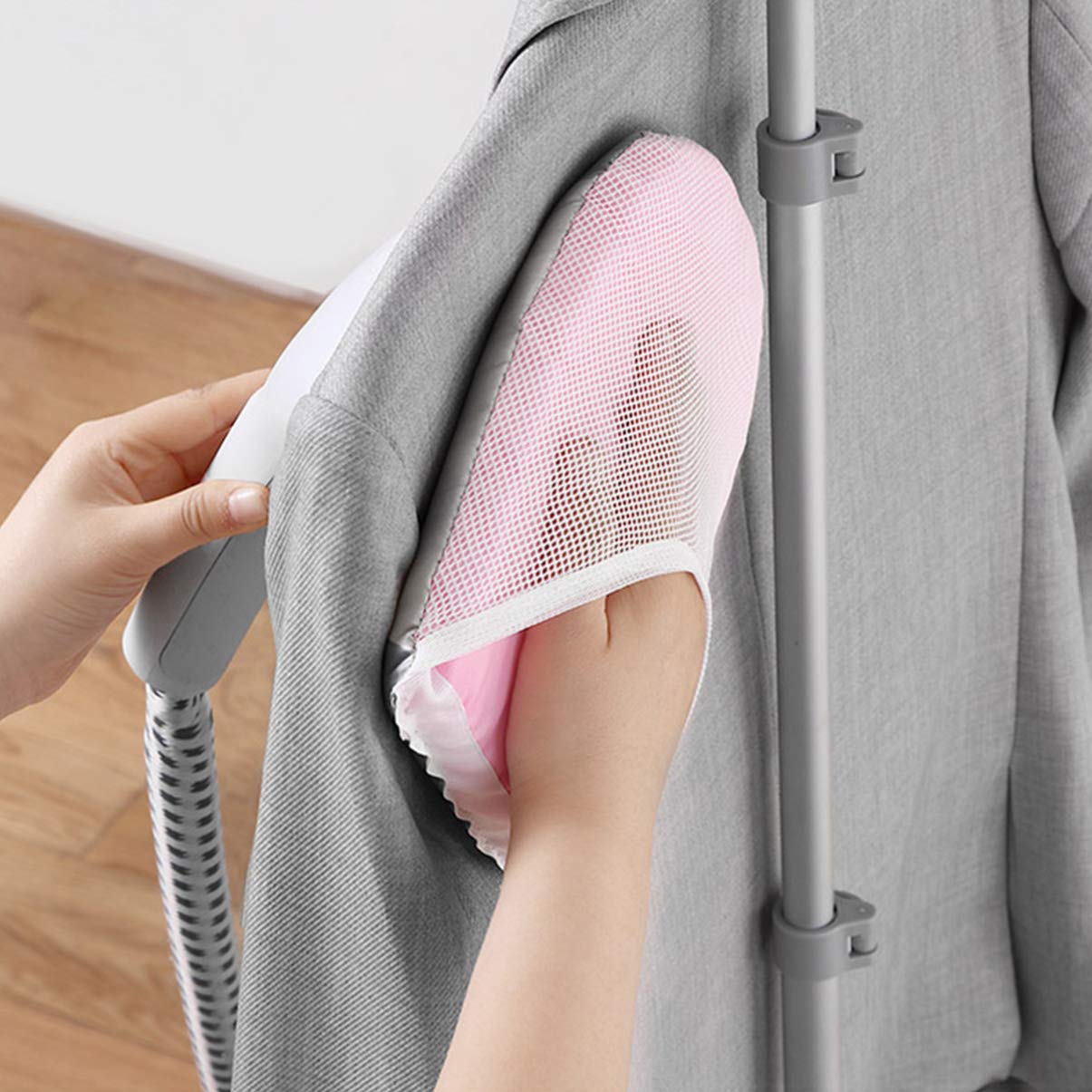FOMIYES 1pc Heat Resistant Ironing Gloves - Steam Iron Hand Protector Mitt for Clothes Steamer & Garment Care - Perfect for Home Laundry, Travel & Professional Use