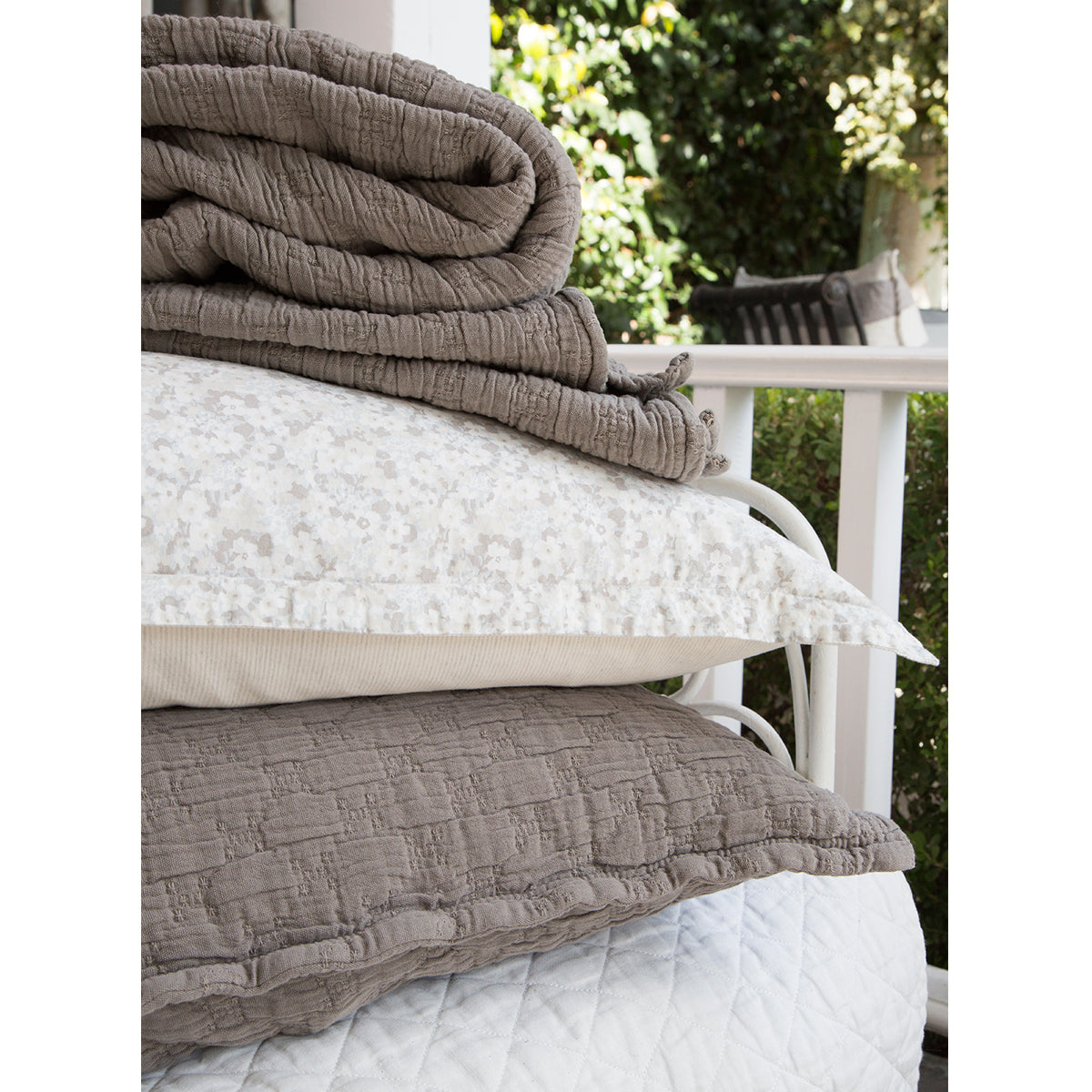 Ojai Matelasse Collection - Luxury Quilted Bedding Set for Home Decor | Perfect for Master Bedroom, Guest Room & Cozy Retreats