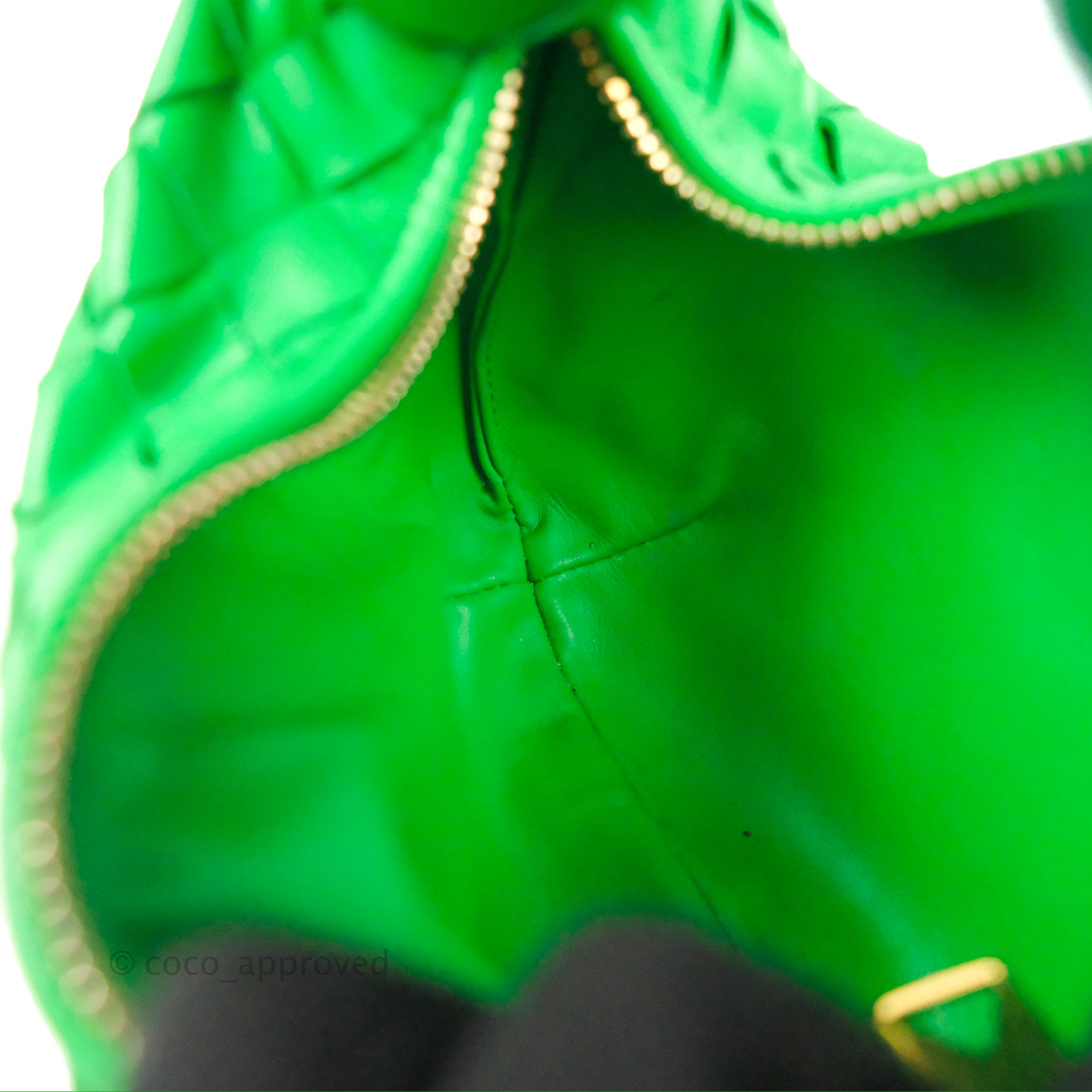 Bottega Veneta Mini Jodie Bag in Green Intrecciato Lambskin Leather - Perfect for Everyday Use, Date Nights & Special Occasions