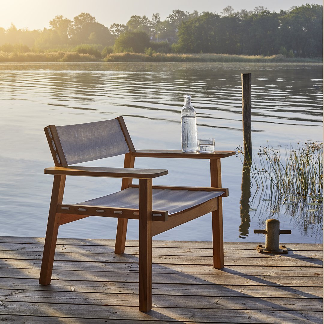 Premium Djuro Fabric Dining Armchair - Modern Comfortable Upholstered Chair for Kitchen, Dining Room & Home Decor - Perfect for Family Meals & Entertaining Guests