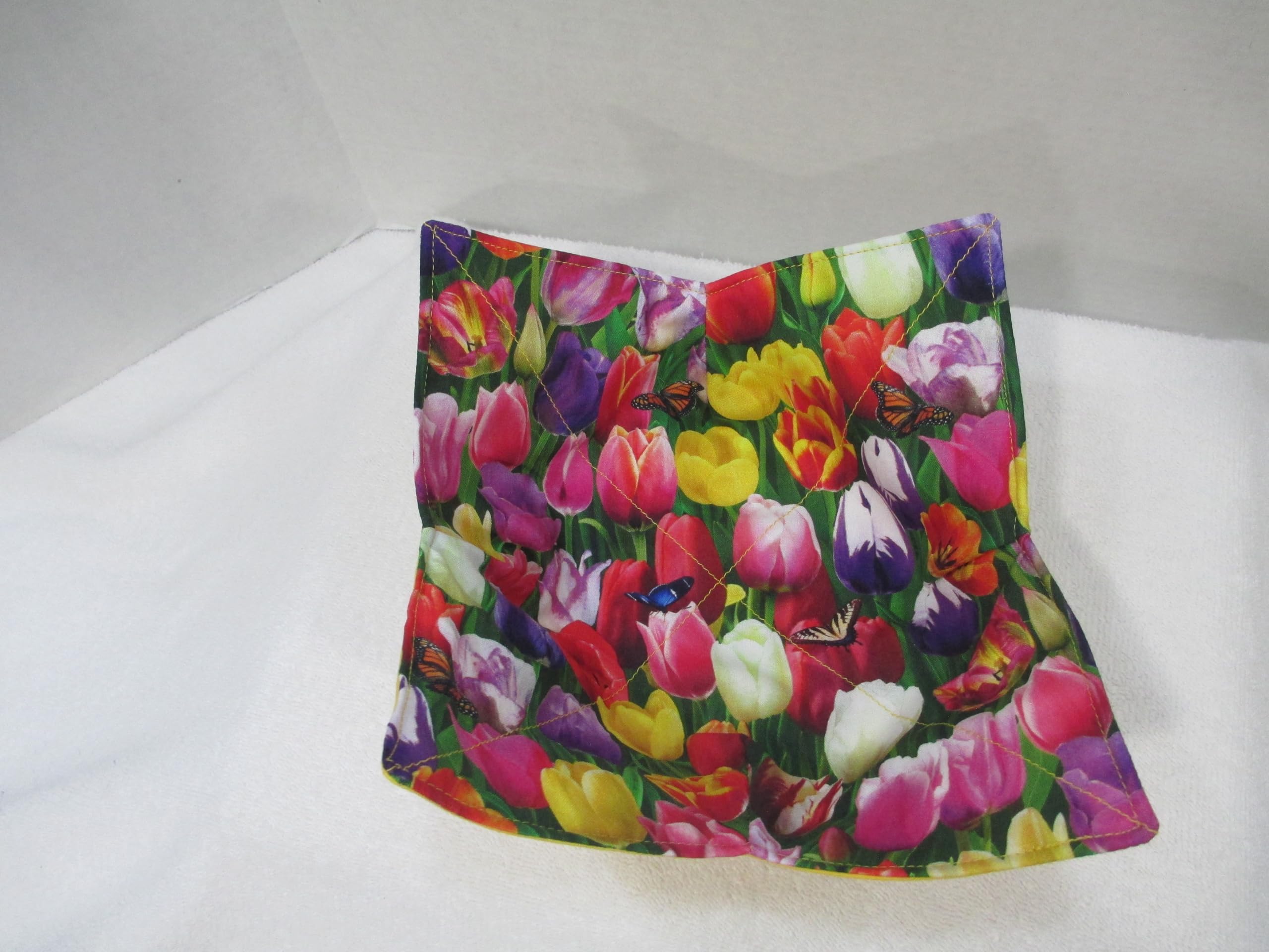 Reversible Tulips Soup Bowl Cozy - Microwave Safe & Stylish - Perfect for Hot Soups, Stews, and Comfort Meals