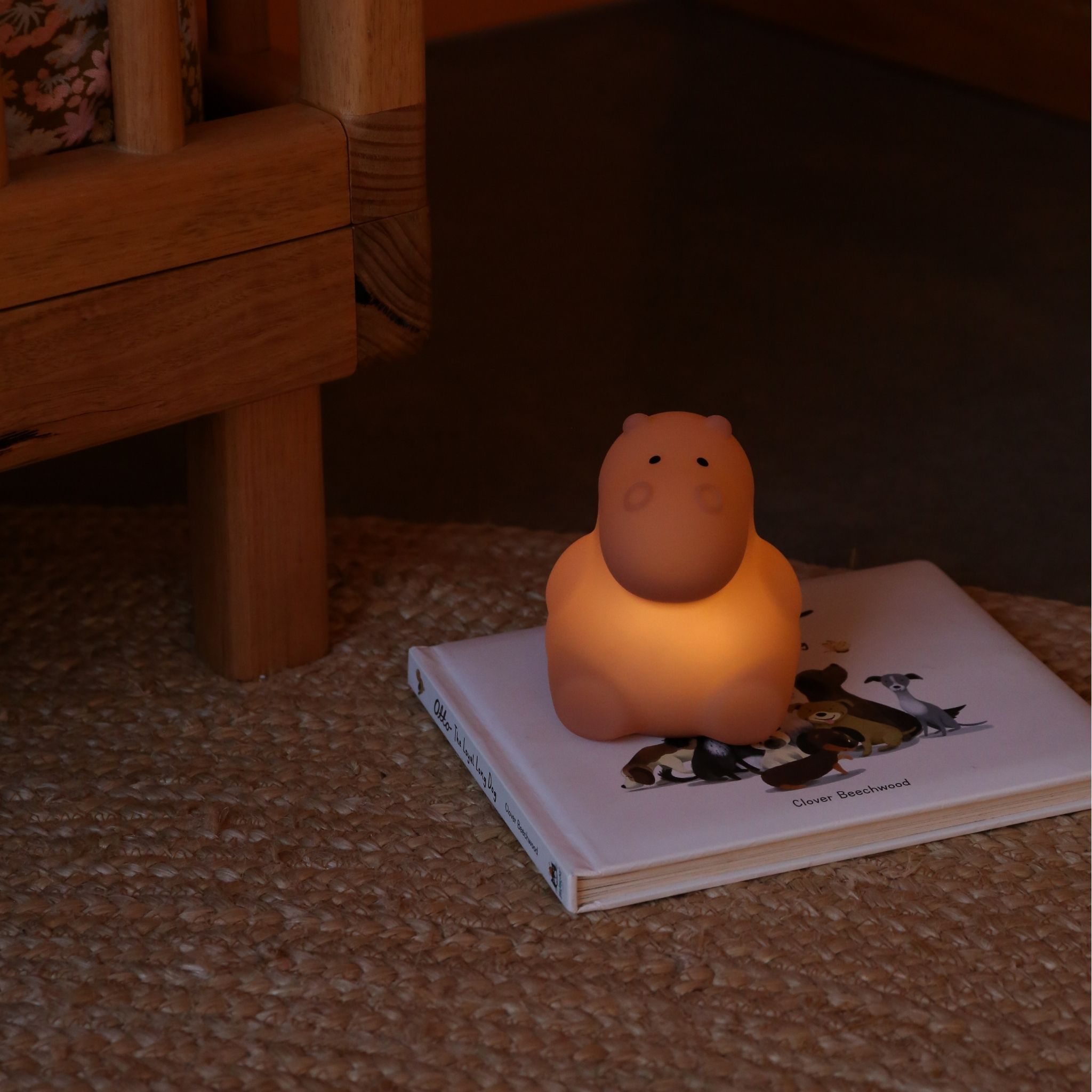 DESIGNSTUFF Little Hippo Kids Night Lamp - Handmade Clay Nightlight for Nursery, Bedroom & Kids Room | Cute Animal-Shaped Night Light for Sleep, Comfort & Decor