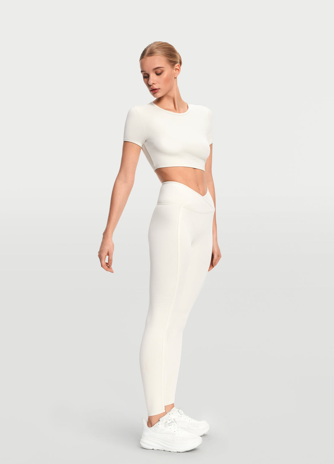 Women's Casual Cropped T-Shirt - Soft Cotton Short Sleeve Tee for Summer Outfits | Perfect for Beach, Streetwear & Everyday Comfort