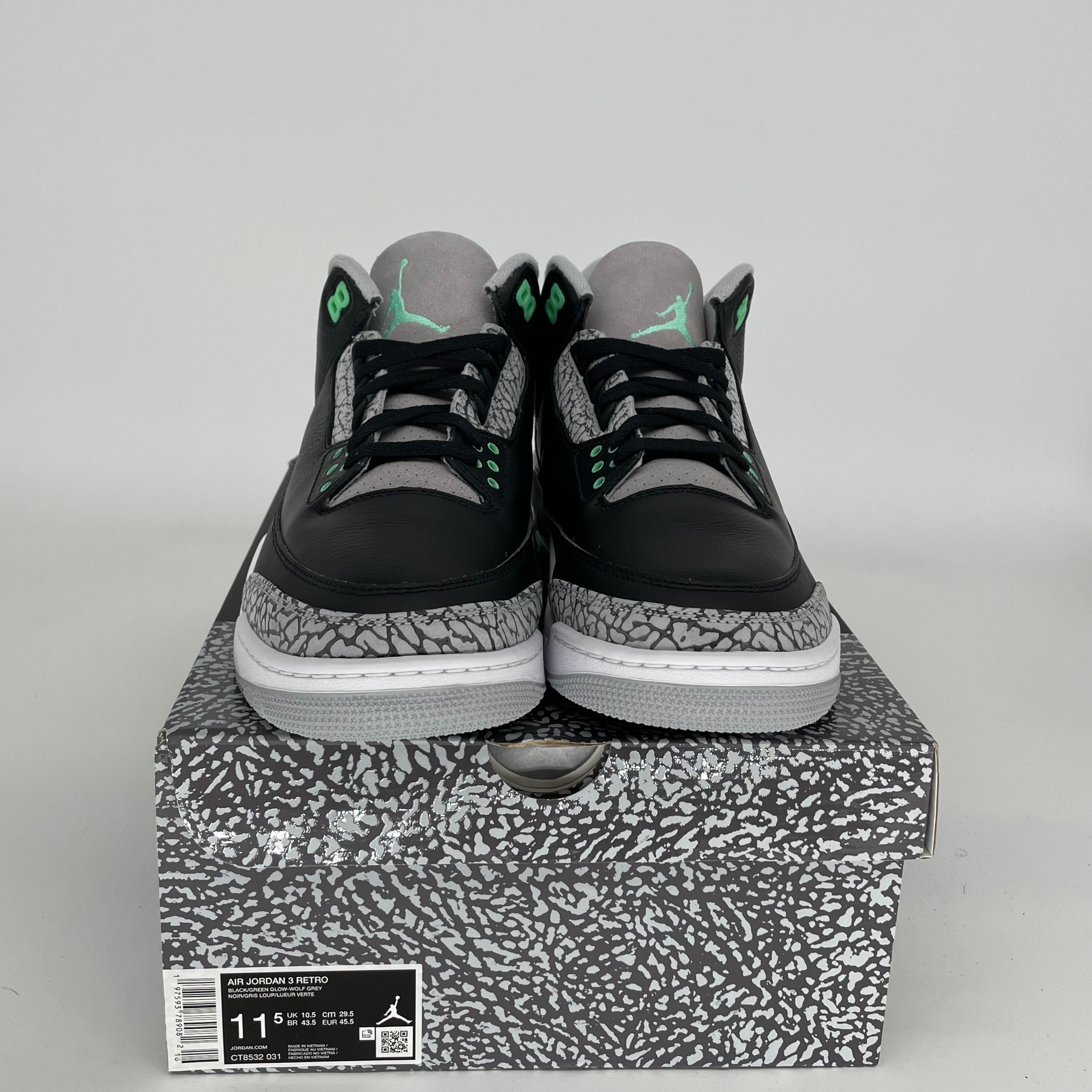 AIR JORDAN 3 Retro Green Glow Men's Basketball Shoes Size 11.5 (CT8532-031) - Perfect for Streetwear & Sneaker Collectors