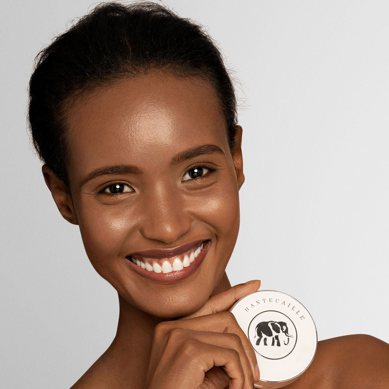 Future Skin Cushion Foundation - Hydrating BB Cream with SPF, Lightweight & Buildable Coverage for Flawless Look | Perfect for Daily Makeup & On-the-Go Touch Ups