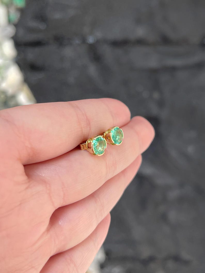 2.0tcw 14K Gold Semi Bezel Colombian Emerald Round Stud Earrings for Women – Elegant Jewelry Gift for Birthday, Anniversary & Special Occasions