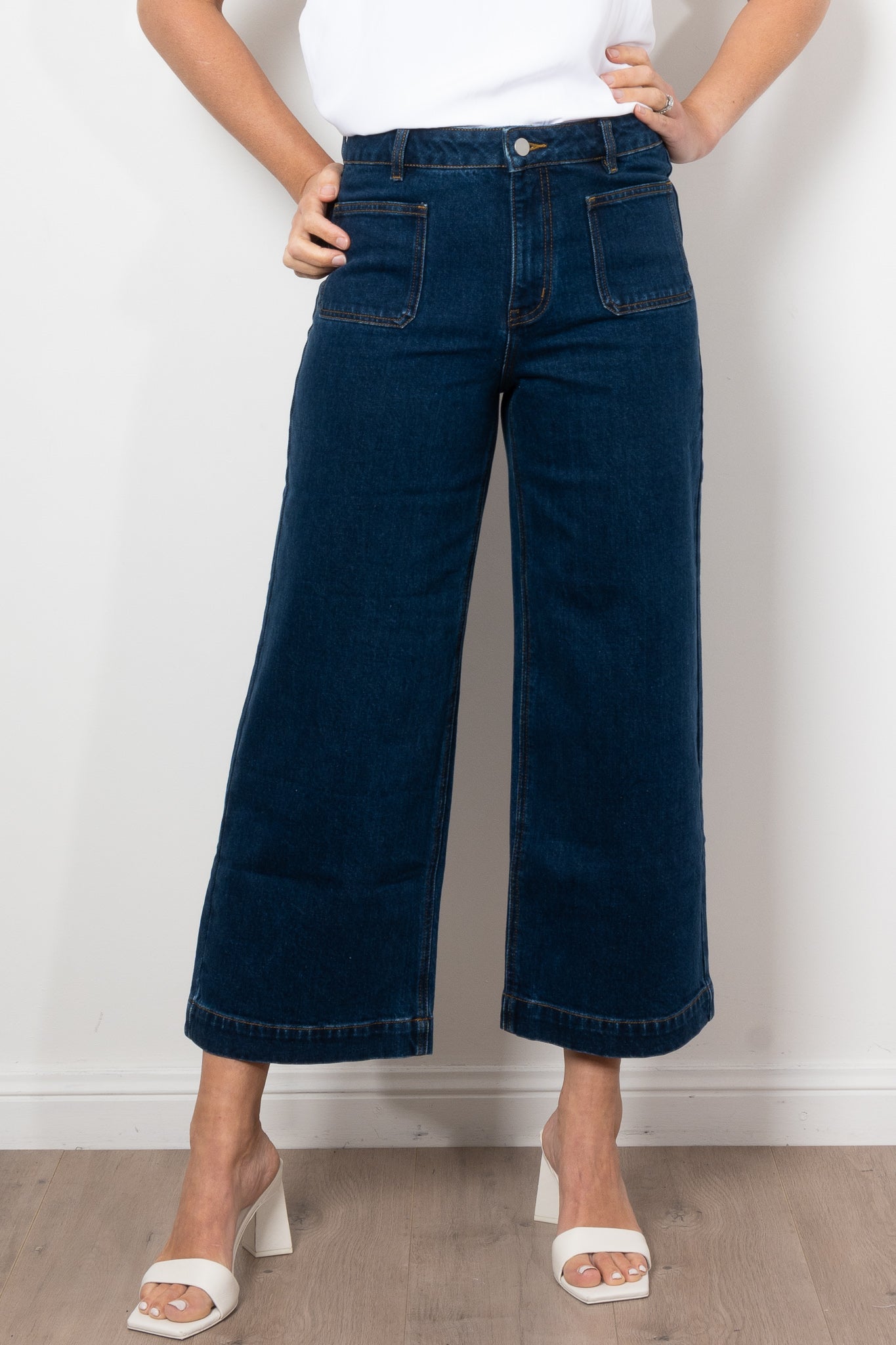 Zoe Kratzmann Women's High-Waisted Distressed Skinny Jeans - Trendy Stretch Denim Pants for Casual Wear & Night Out