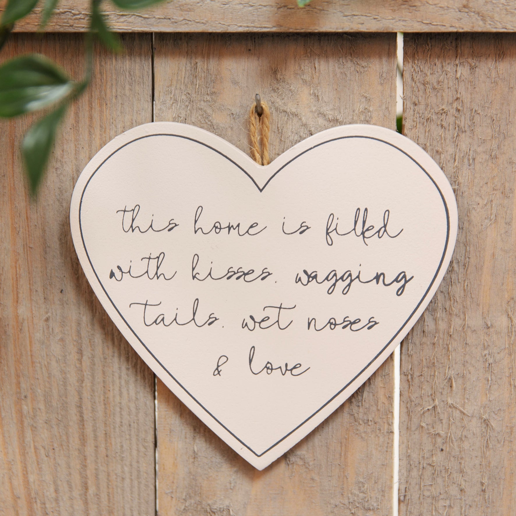 Heart-Shaped Wooden Wagging Tails Hanging Plaque - Perfect for Pet Lovers, Home Decor & Wall Art
