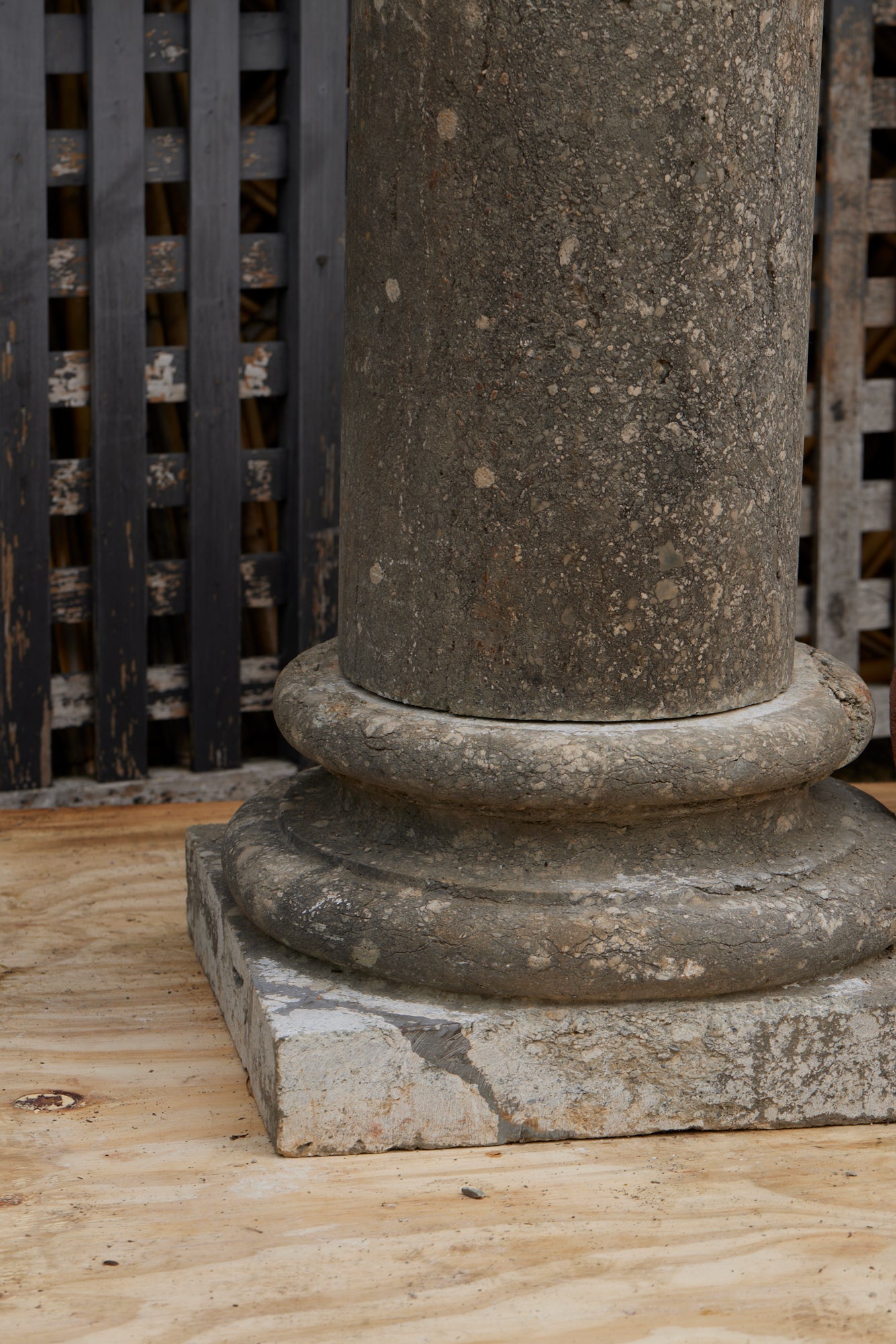 18th Century Northern Italian Limestone Statue Pedestal - Antique Garden Pedestal for Sculptures, Fountains & Outdoor Decor